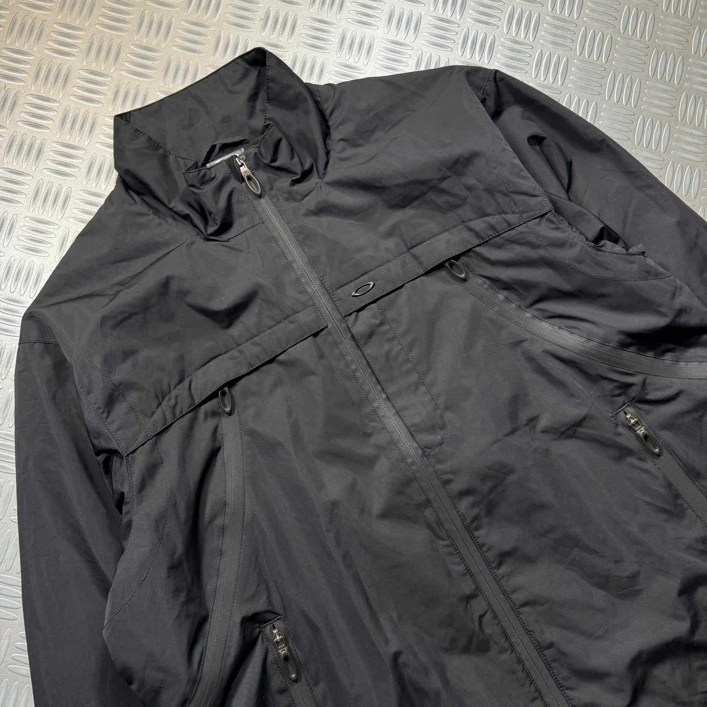 Early 2000's Oakley Software Jet Black Ventilated Jacket - Medium / Large