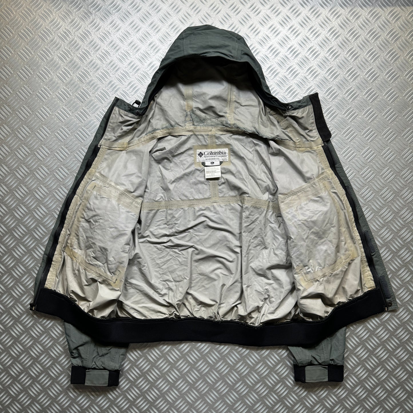 Columbia PFG Cropped Wading Jacket - Small / Medium