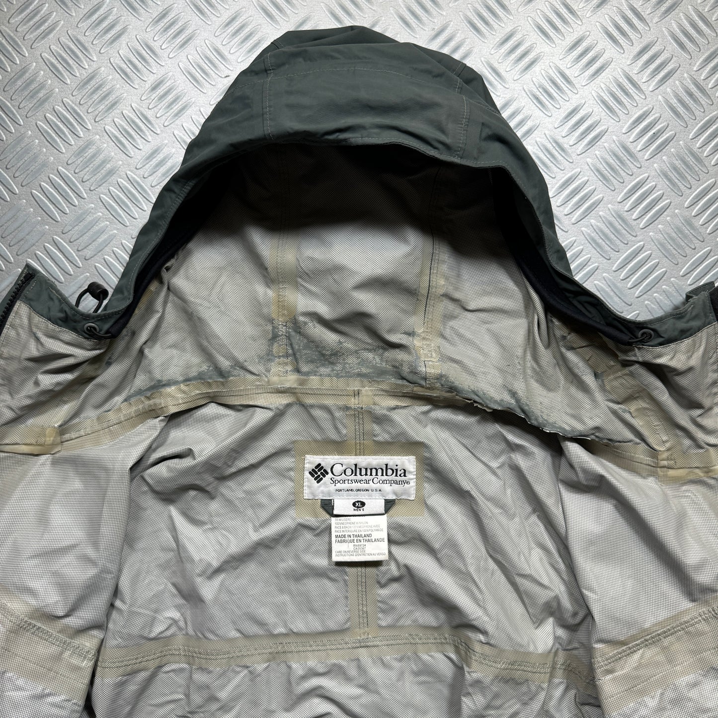 Columbia PFG Cropped Wading Jacket - Small / Medium