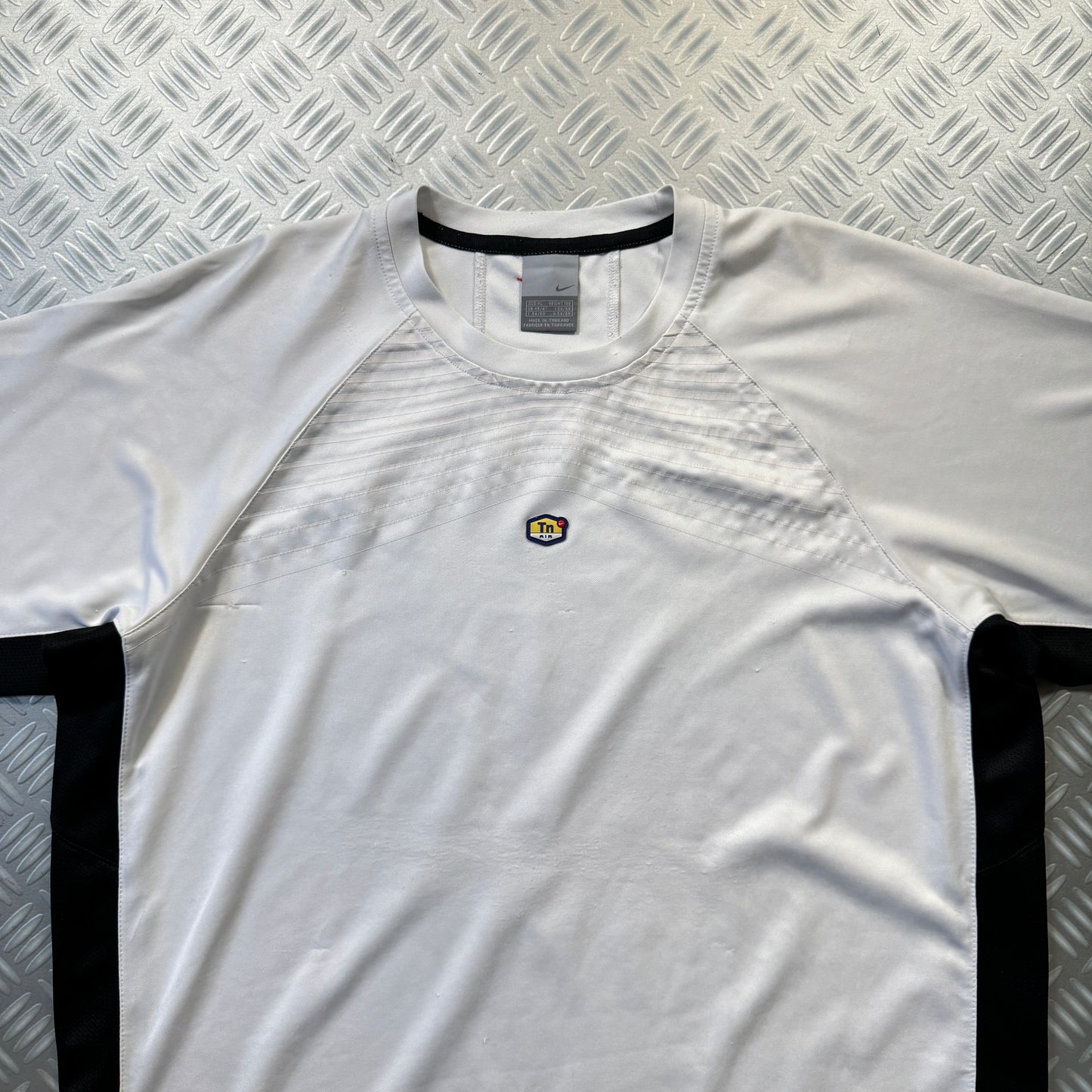 Early 2000's Nike Tn White Sports Tee - Large / Extra Large