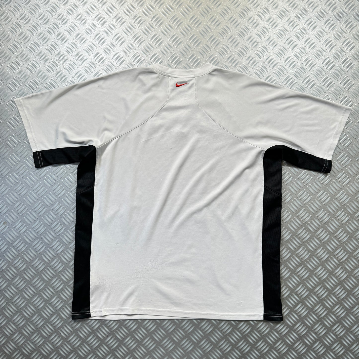 Early 2000's Nike Tn White Sports Tee - Large / Extra Large