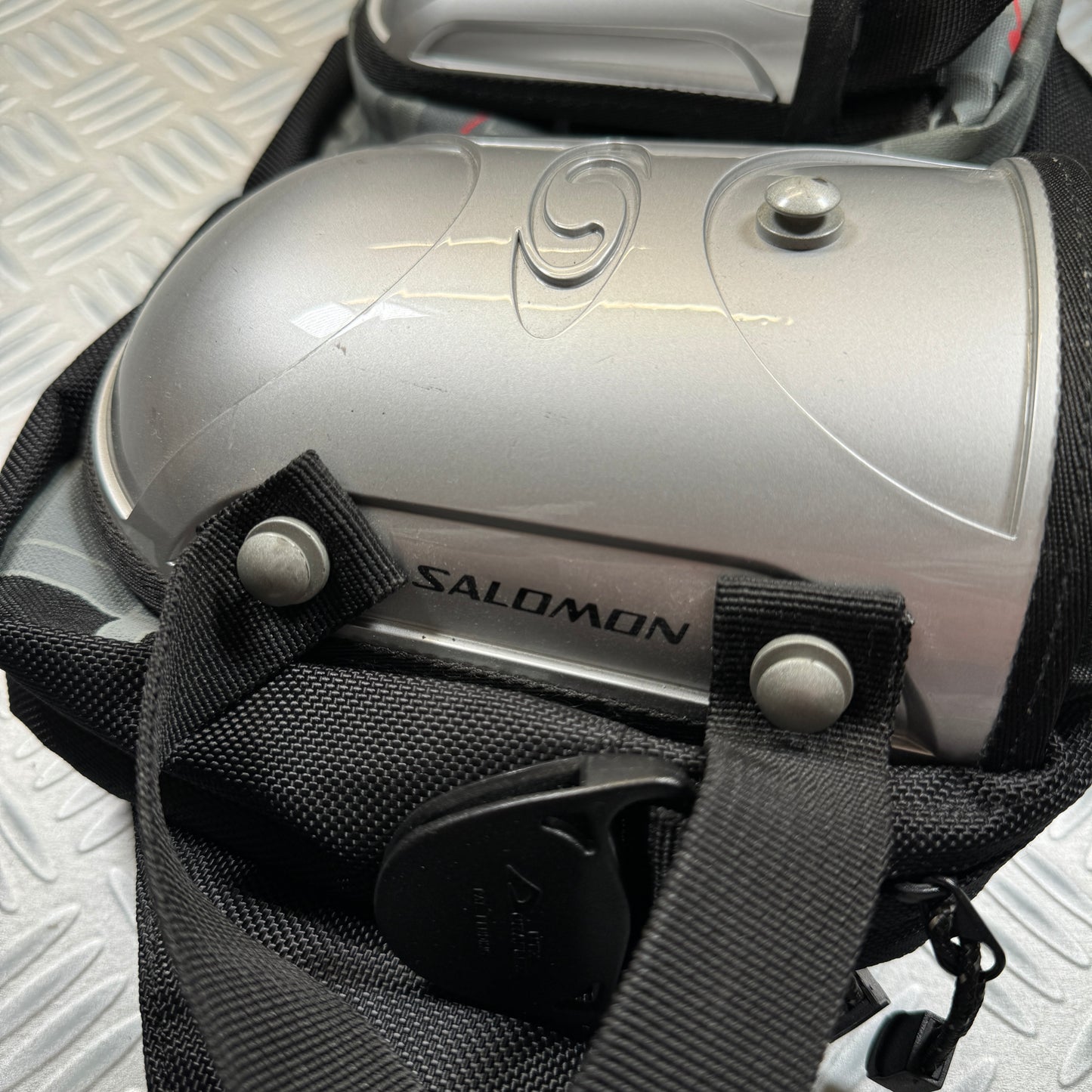 Salomon Reinforced Structured Pocket Side Bag