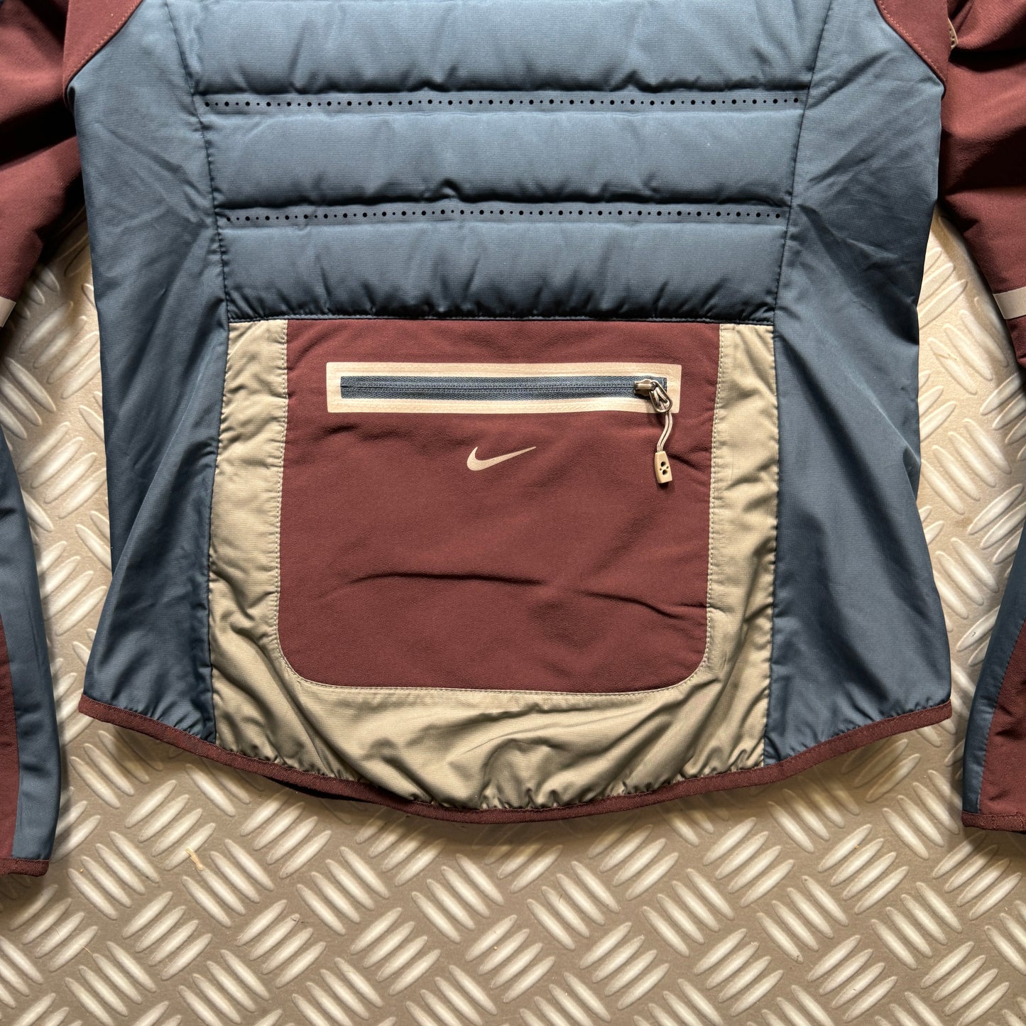 Nike x Undercover Gyakusou Perforated Performance Jacket - WMNS UK6-8