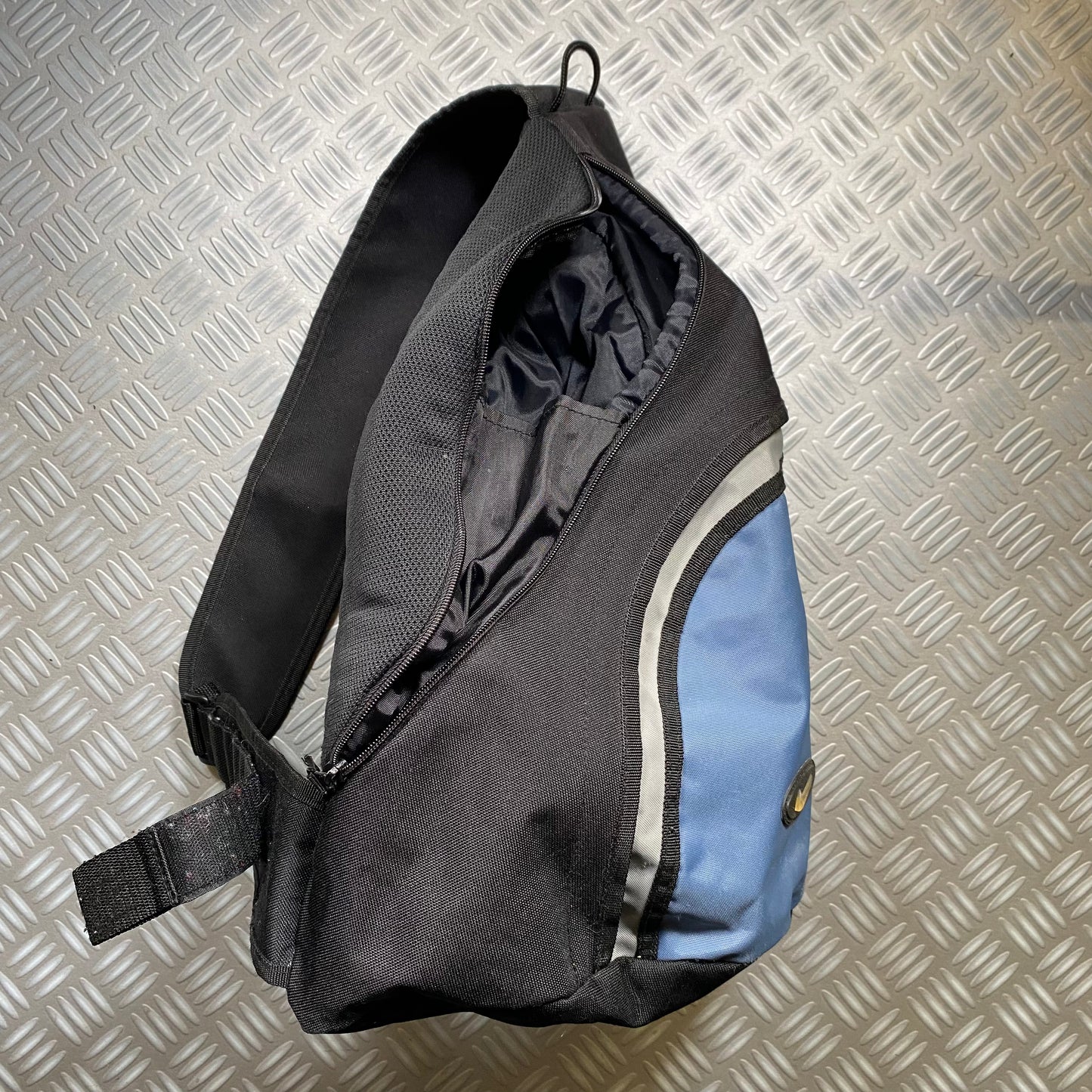 Early 2000's Nike Sling Cross Body Bag