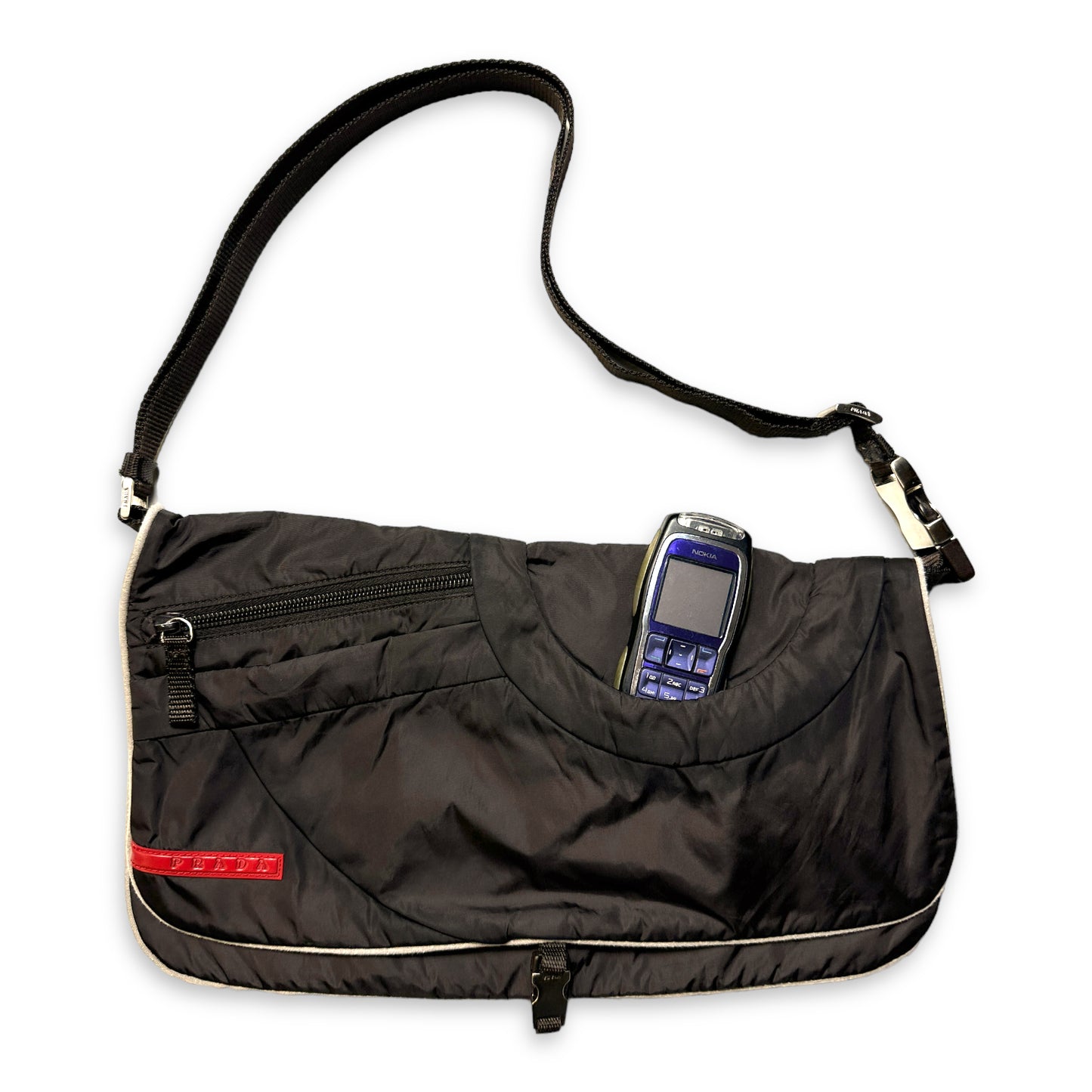 Sac bandoulière Prada Sport marron foncé avec poche cachée