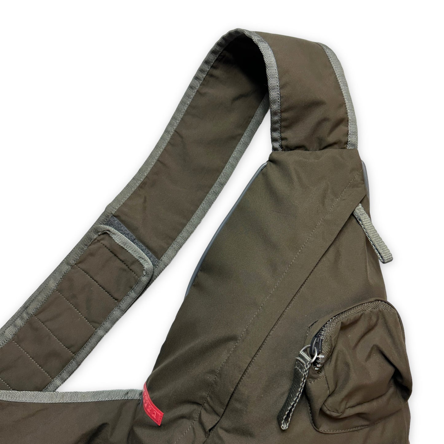 Sac à bandoulière Prada Sport Stash Pocket du début des années 2000
