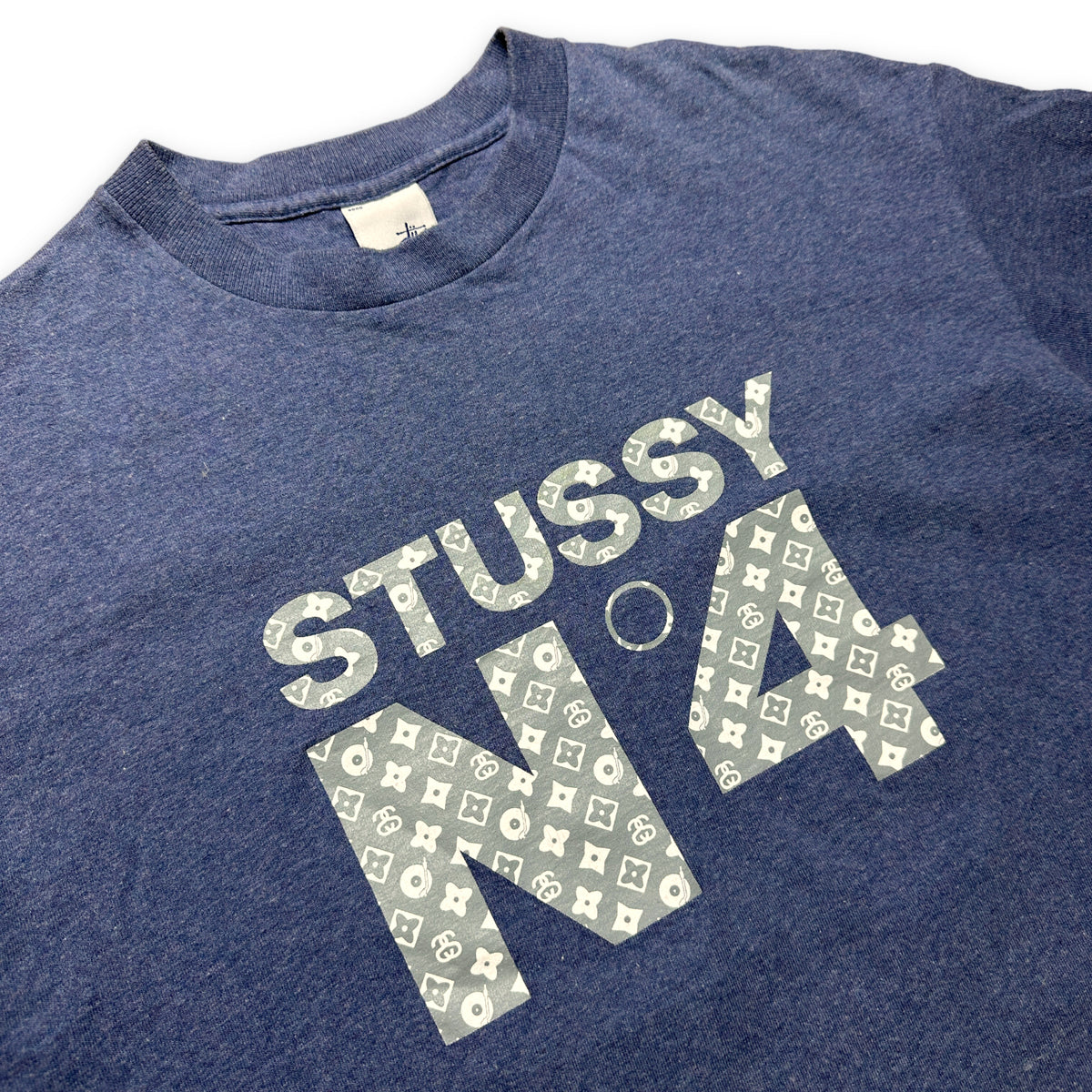 Stüssy LV N4 Graphic Tee - Medium – Holsales