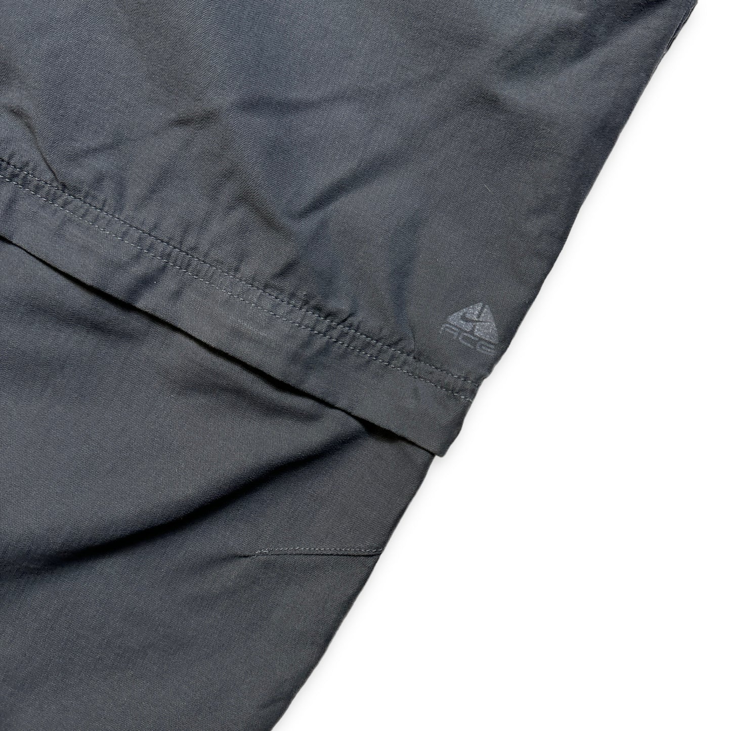 Nike ACG Gris Foncé 2en1 Zip Off Cargos - Taille 36-40"