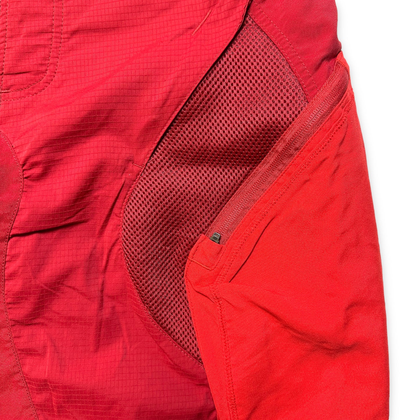 Oakley Bright Red Ventilated Shorts - Medium