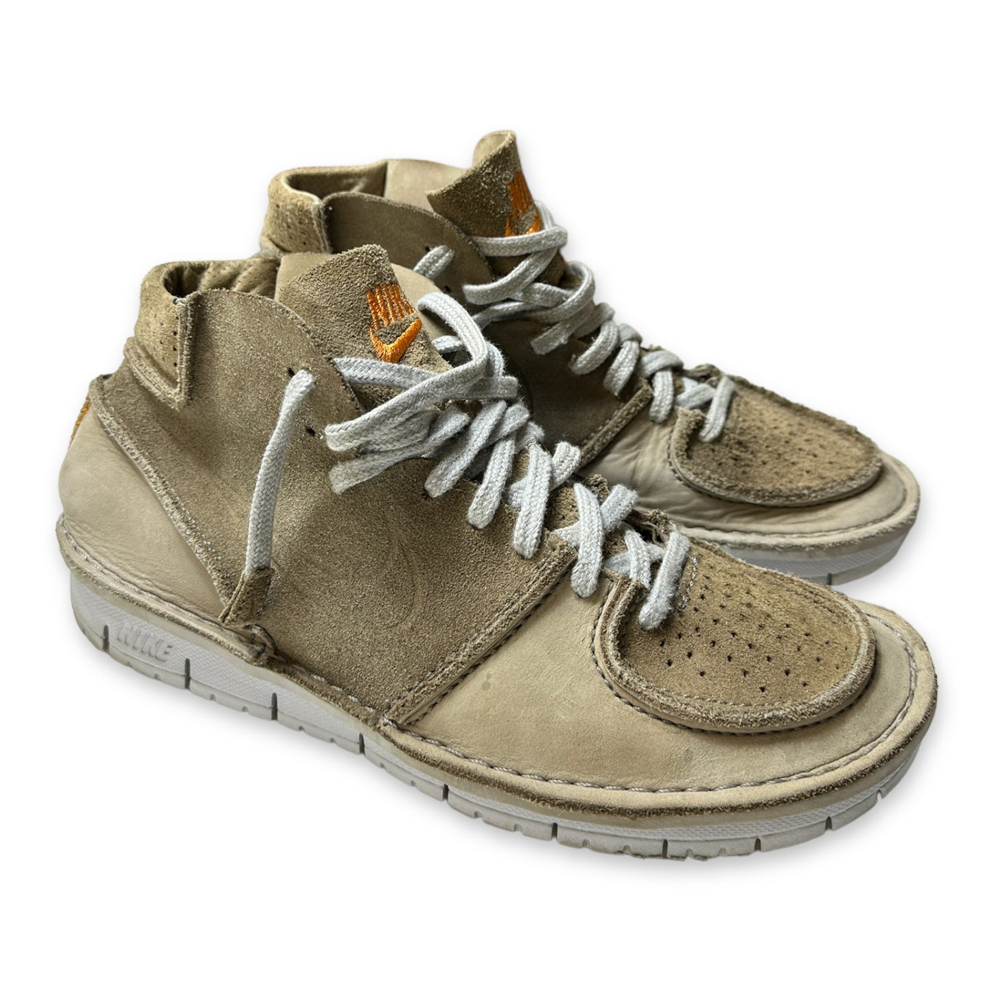 2005 Nike Considered ' BB' Mid Everyday Shoe - UK9 / US10 / EU44
