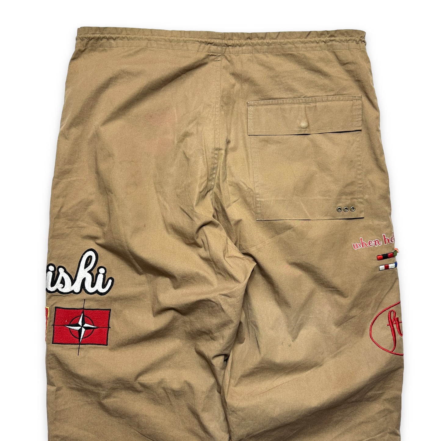 Maharishi World Tour Snopants fortement brodés - Grand