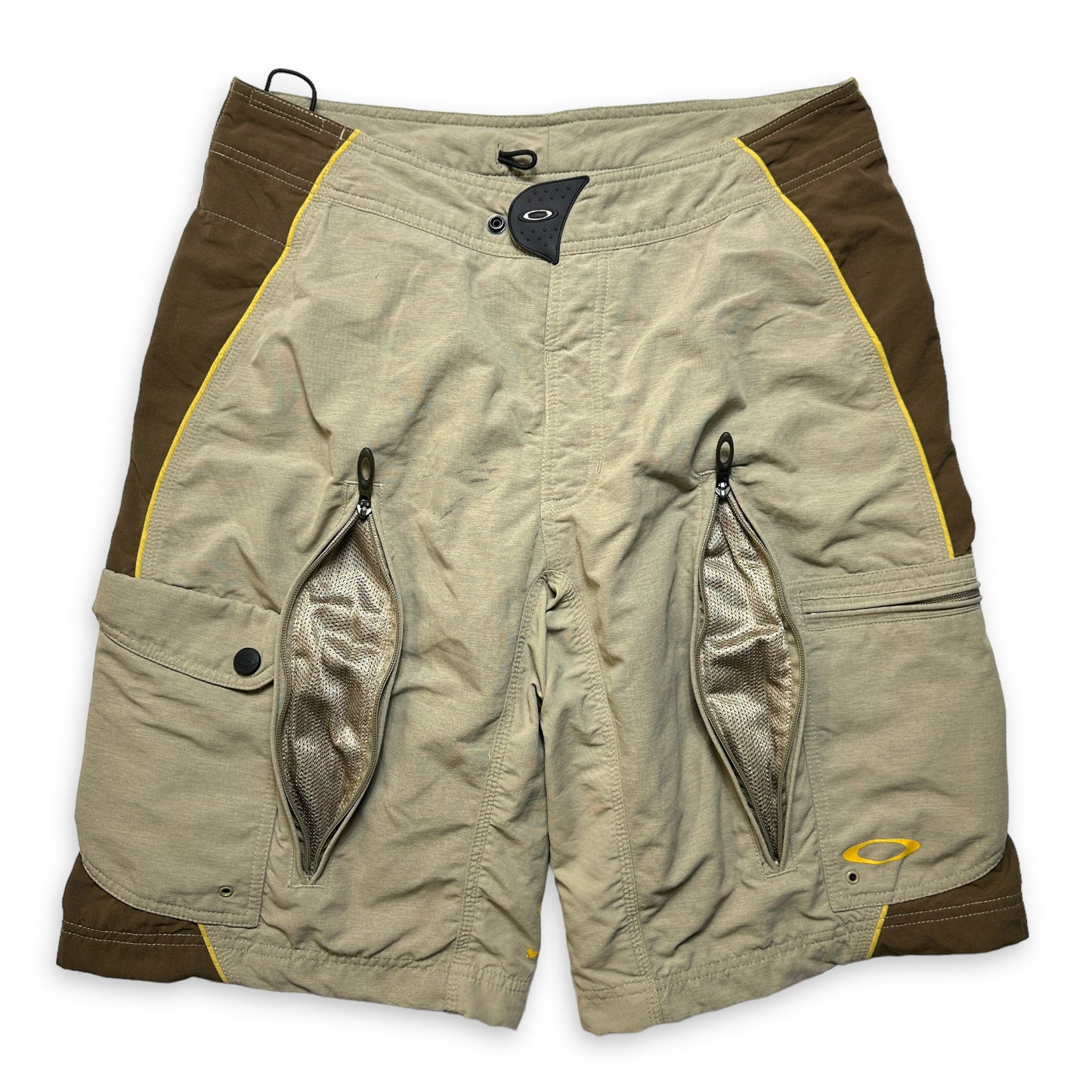 Sample Oakley Ventilated Cargo Shorts - Large