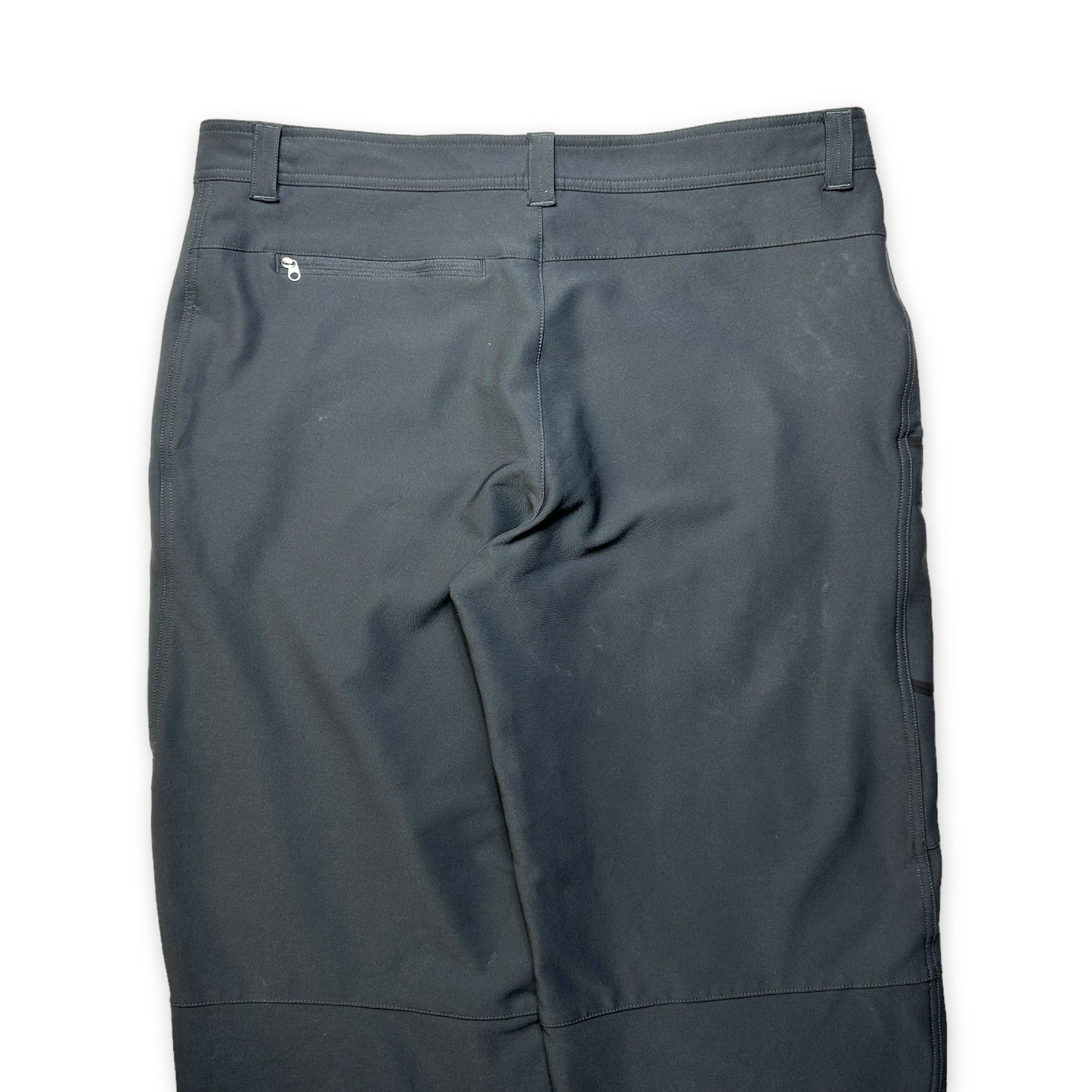 Nike ACG Dark Grey Soft Shell Cargo Pant - Extra Large