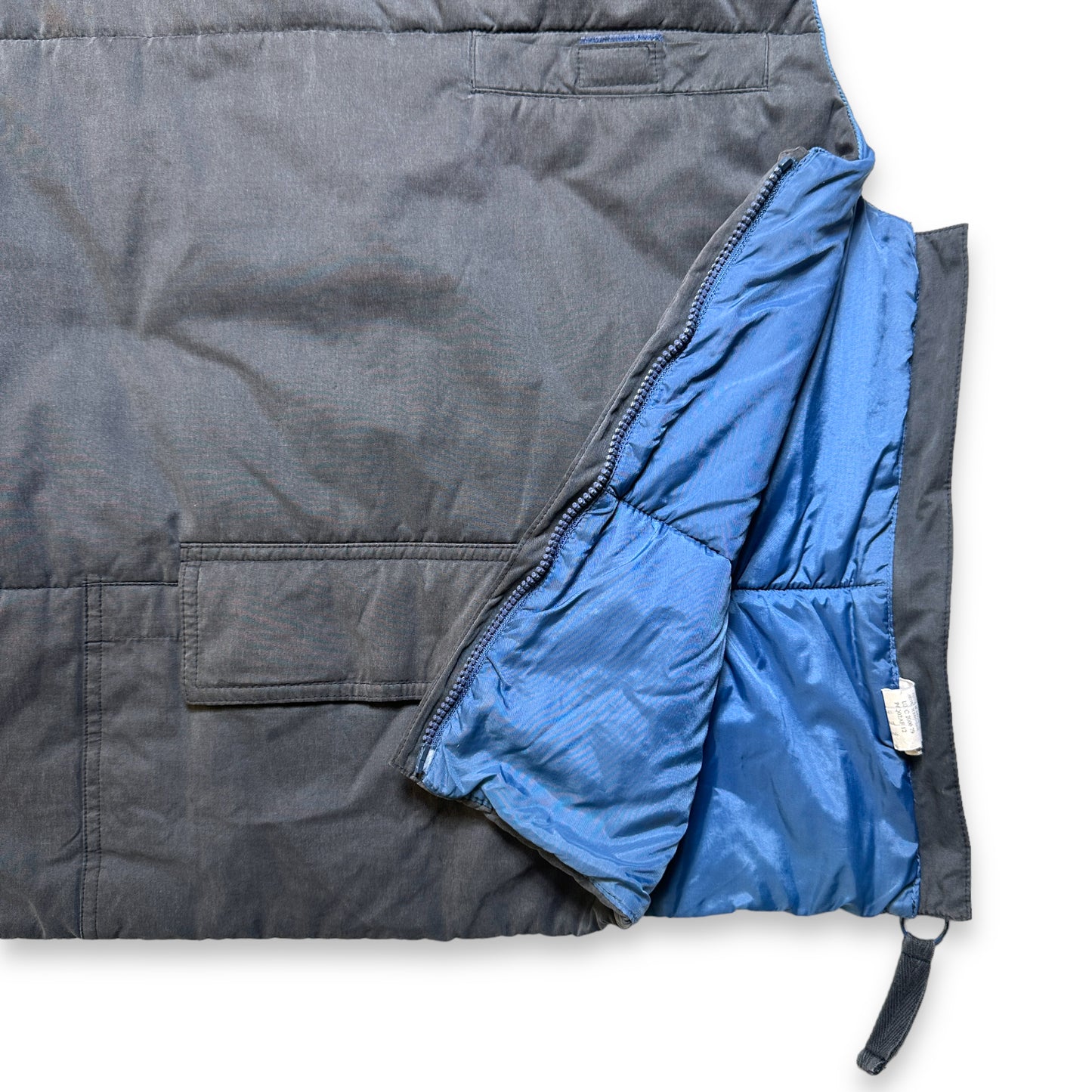 Gilet rembourré Emporio Armani Pullover des années 1990 - Moyen