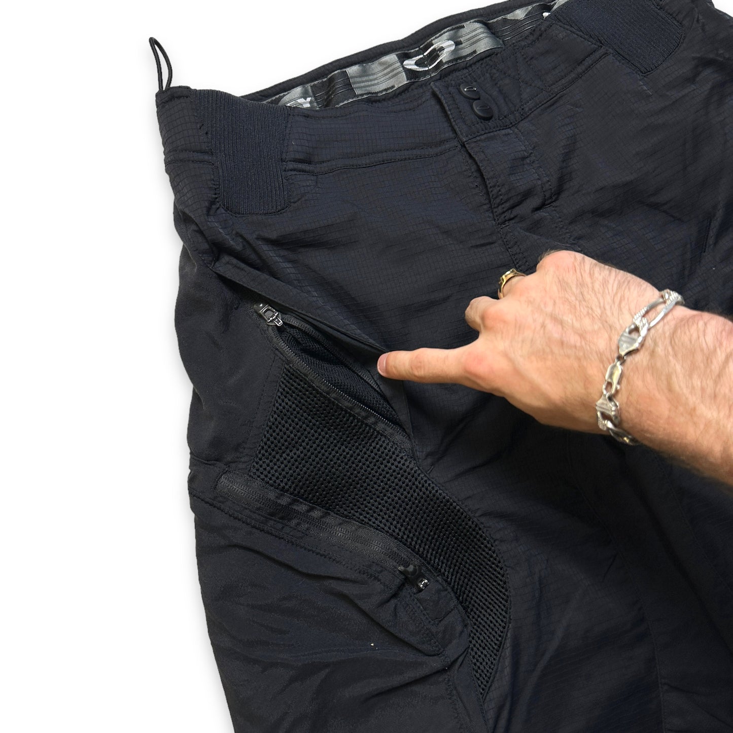 Oakley Jet Black Ventilated Shorts - Medium