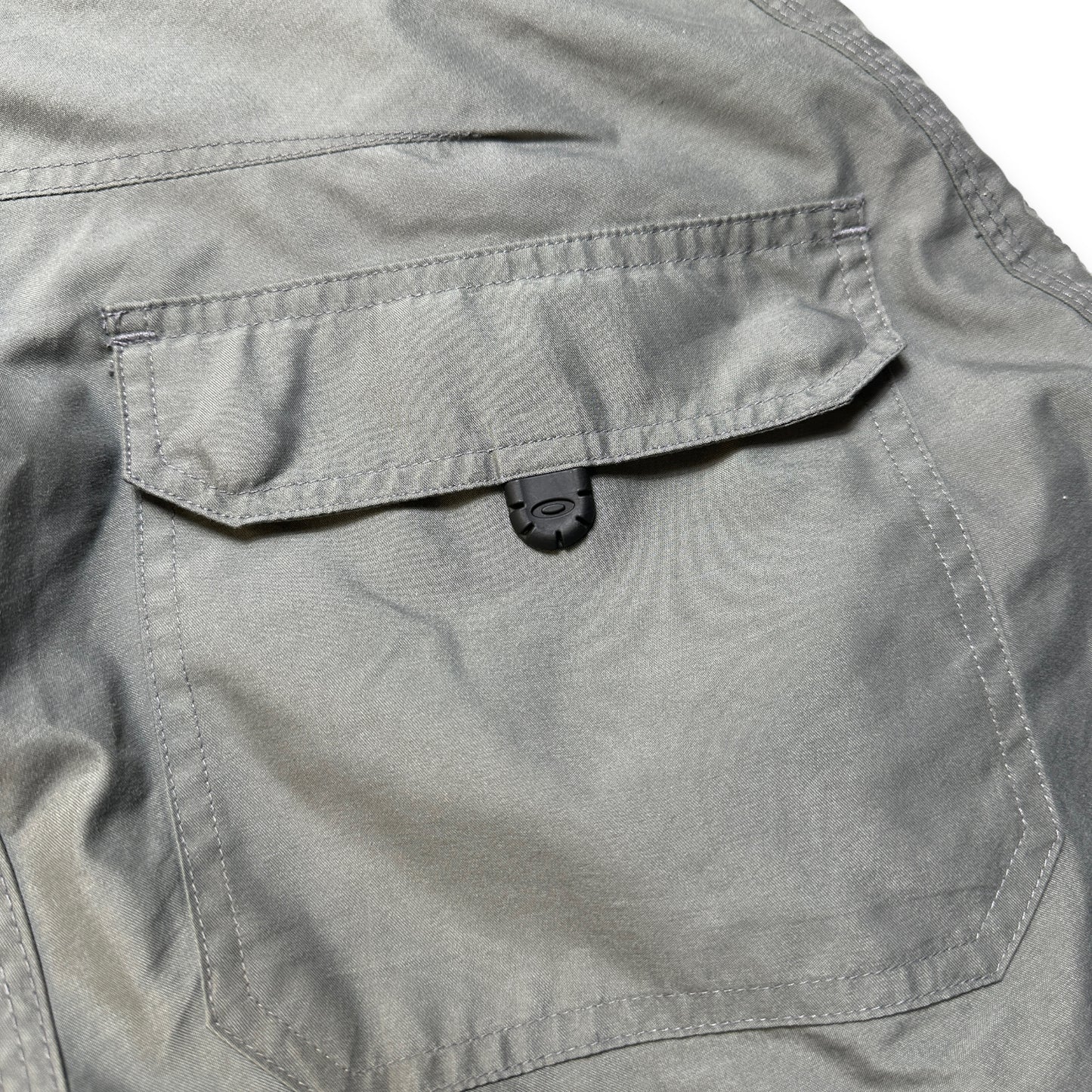Short ventilé Oakley Stone Grey - Taille 32-33"