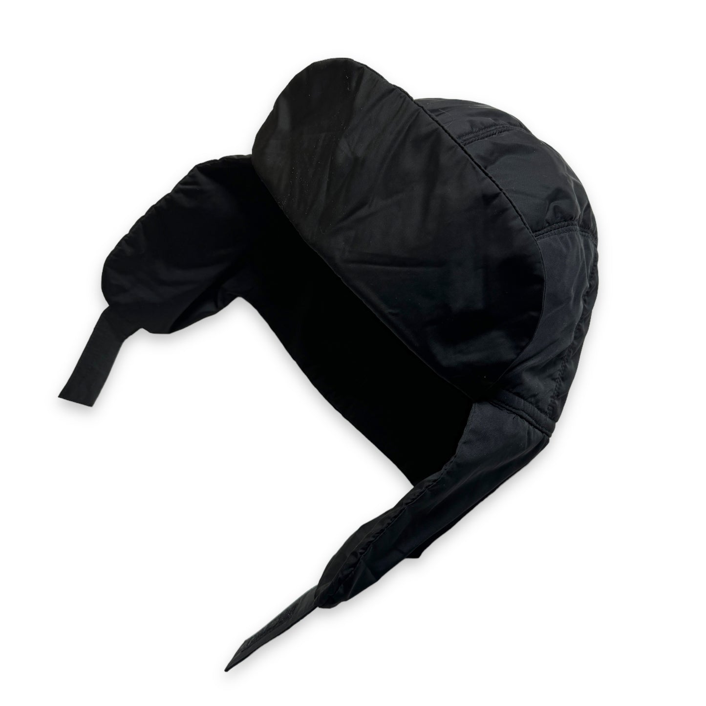 Casquette de vol rembourrée en nylon noir jet Prada du début des années 2000