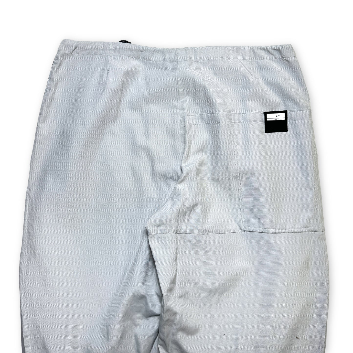 ナイキ アーティキュレート パネル オフホワイト ダーツ ニー パンツ - ウエスト 36 インチ