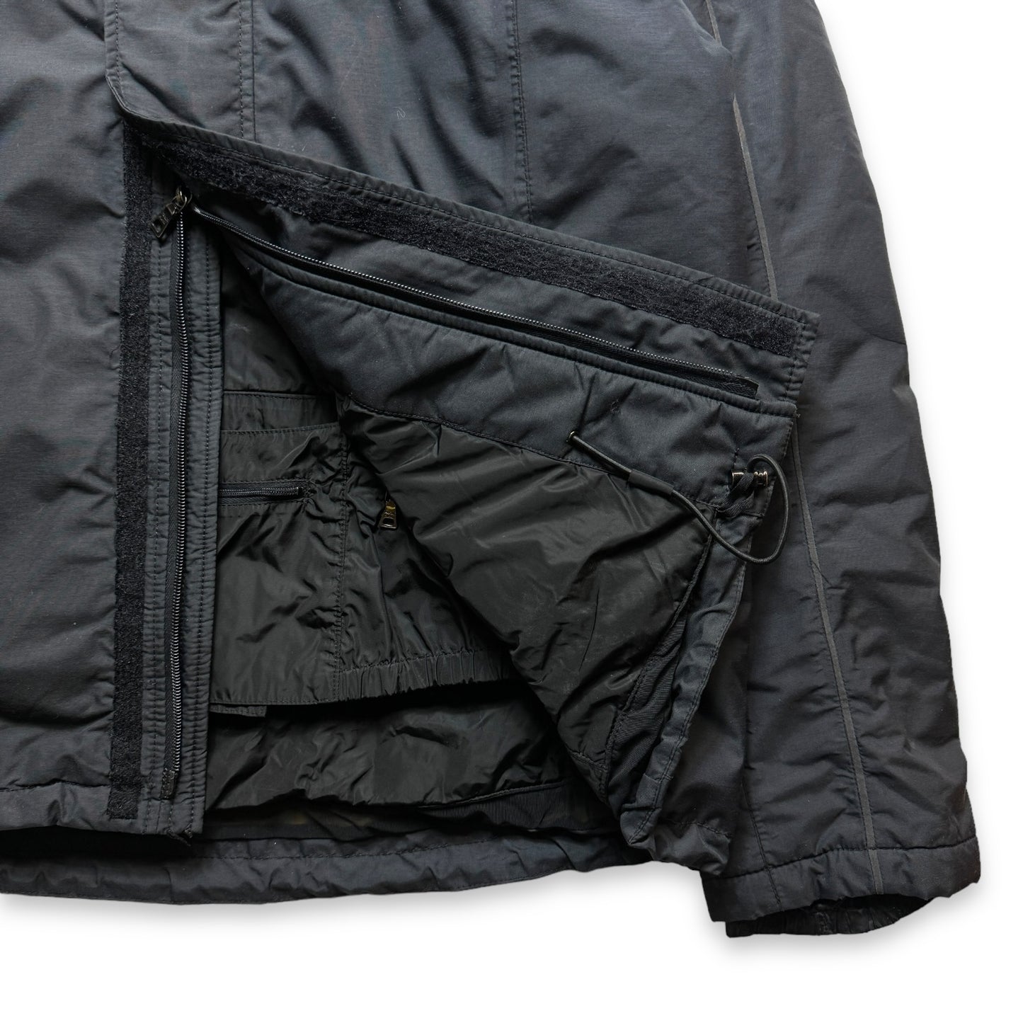 Early 2000's Prada Mainline Gore-Tex Jet Black Skii Jacket - Large / Extra Large