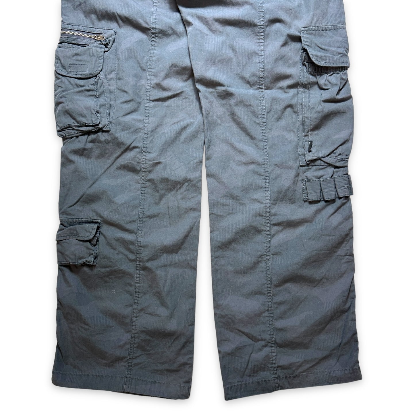 Early 2000's Stüssy Grey Camo Multi Pocket Cargo Pant