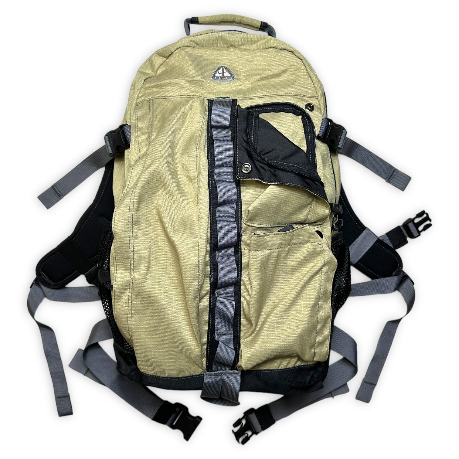 nike acg backpack camo Early 2000's Nike ACG Beige Multi Compartment Backpack