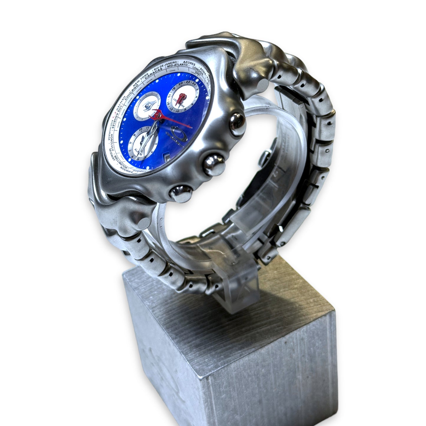 Montre analogique bleue aiguisée Oakley GMT 2003