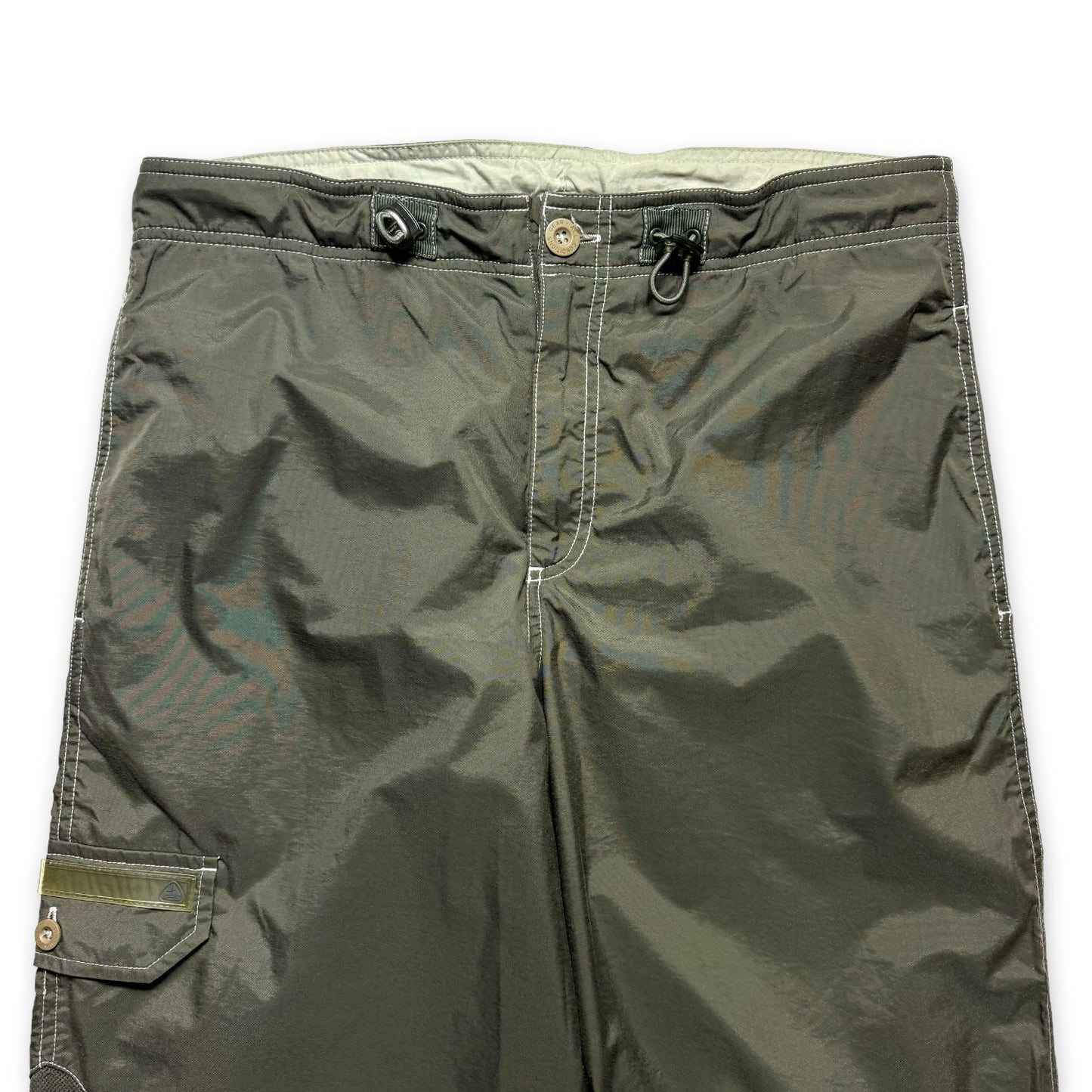 Early 2000's Nike ACG Nylon Cargo Pant - 32-34" Waist