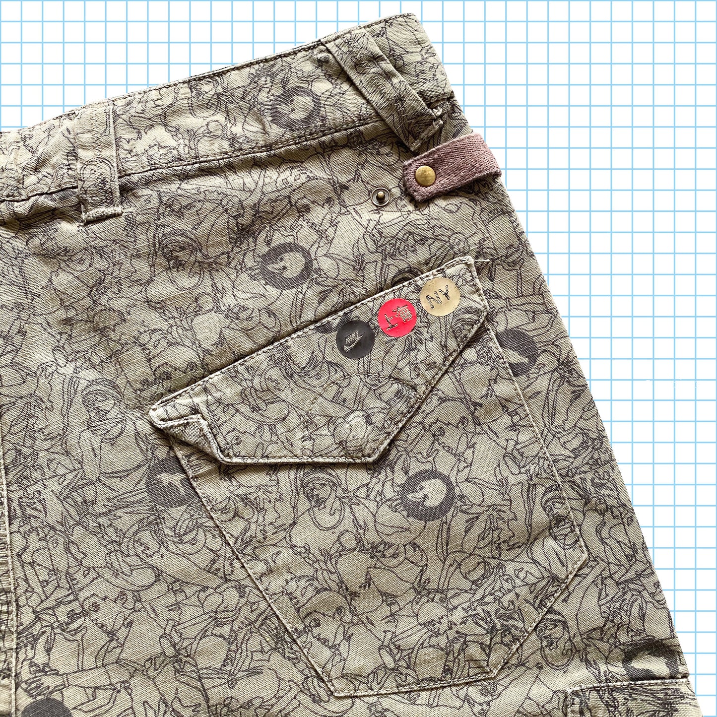 Vintage Nike ‘The People’ Shorts - Medium / Large