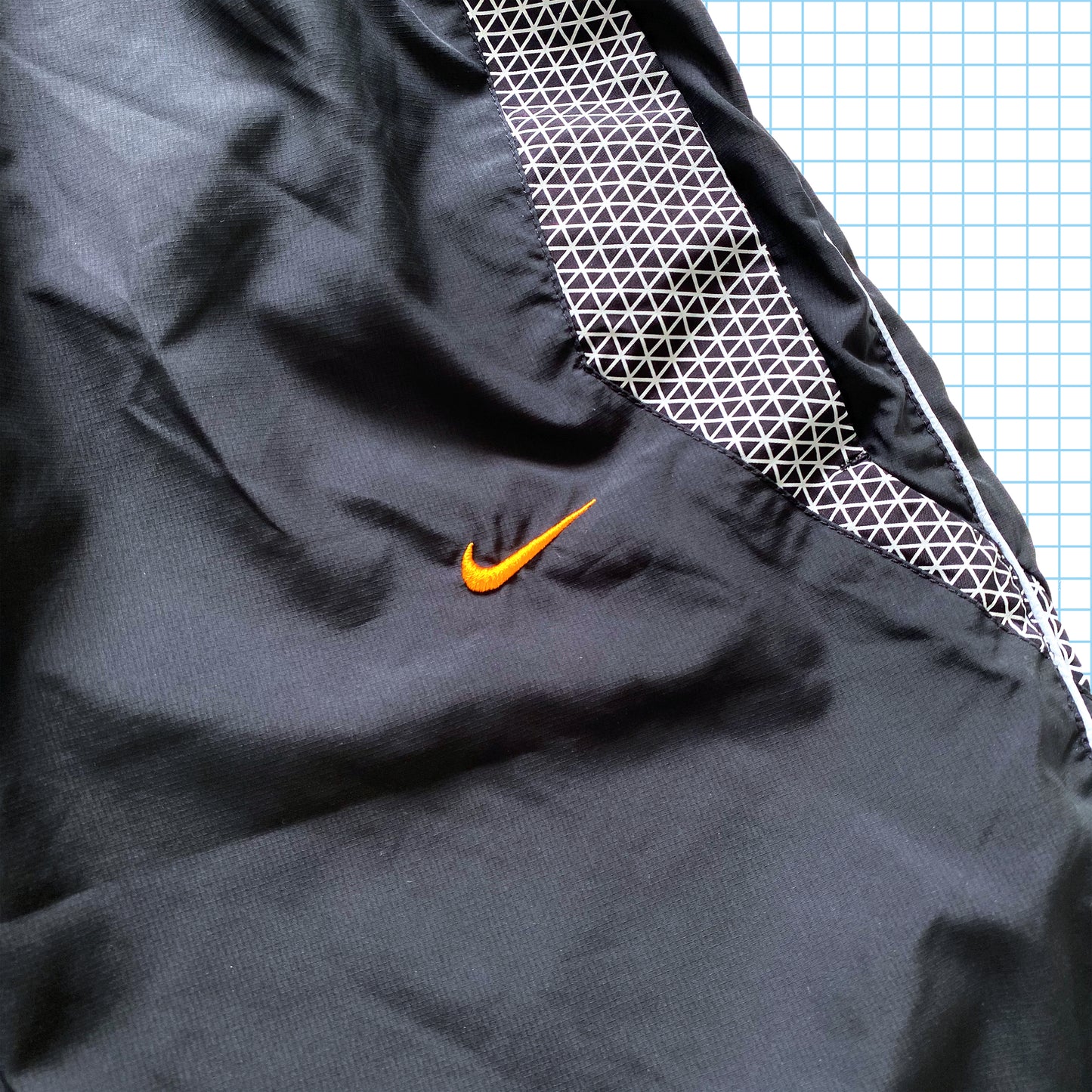 Vintage Nike Shox Shorts - 34/36” Waist