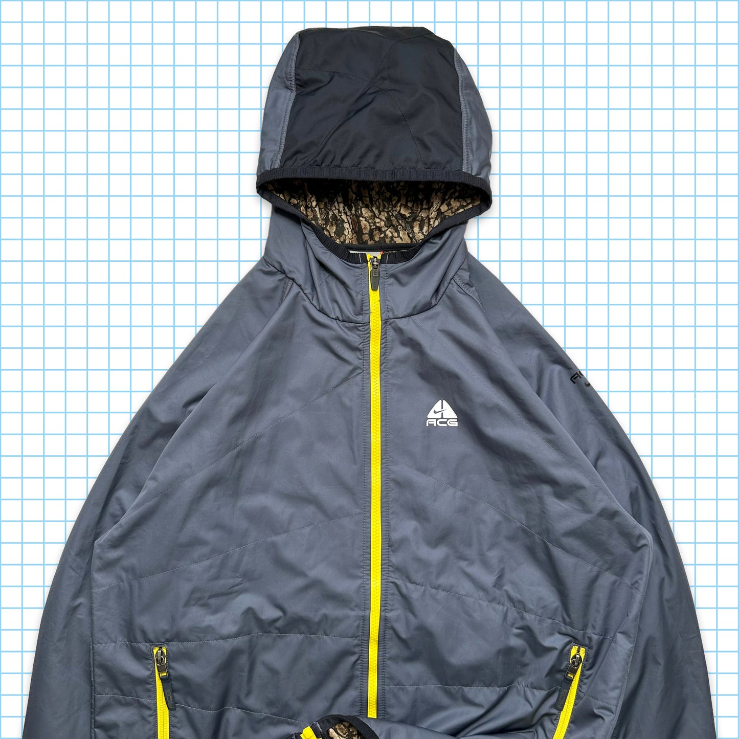 Nike ACG Fluorescent Zip Lightweight Jacket - Medium / Large