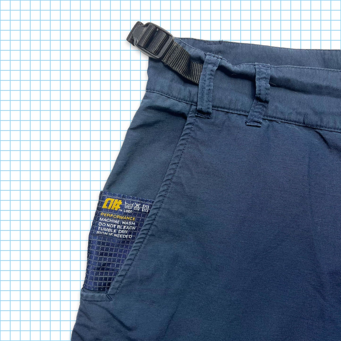 Alphanumeric Multi Pocket Cargo Shorts - 30/32" Waist
