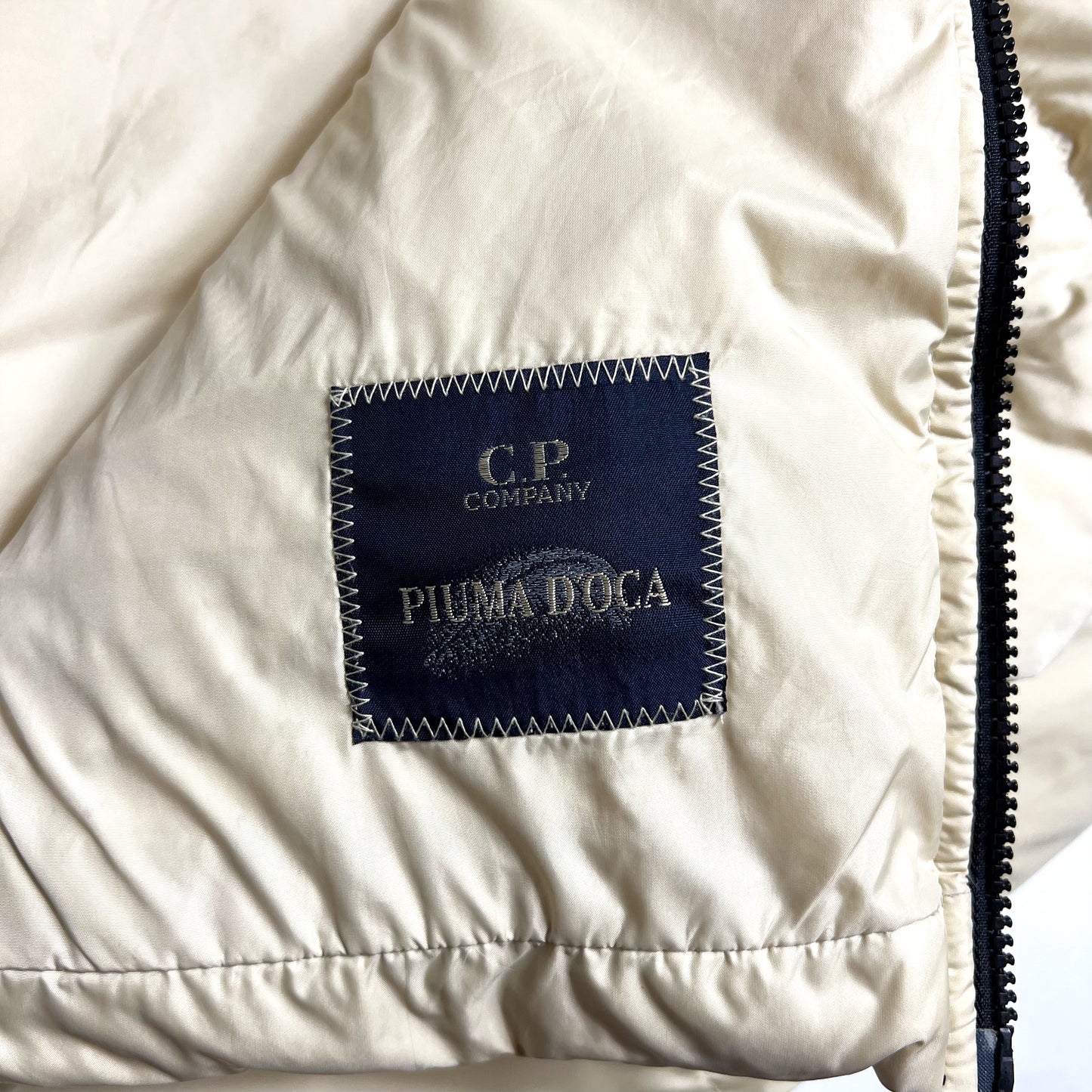 Vintage CP Company Pearl White Piuma D'Oca Down Jacket AW01' - Medium