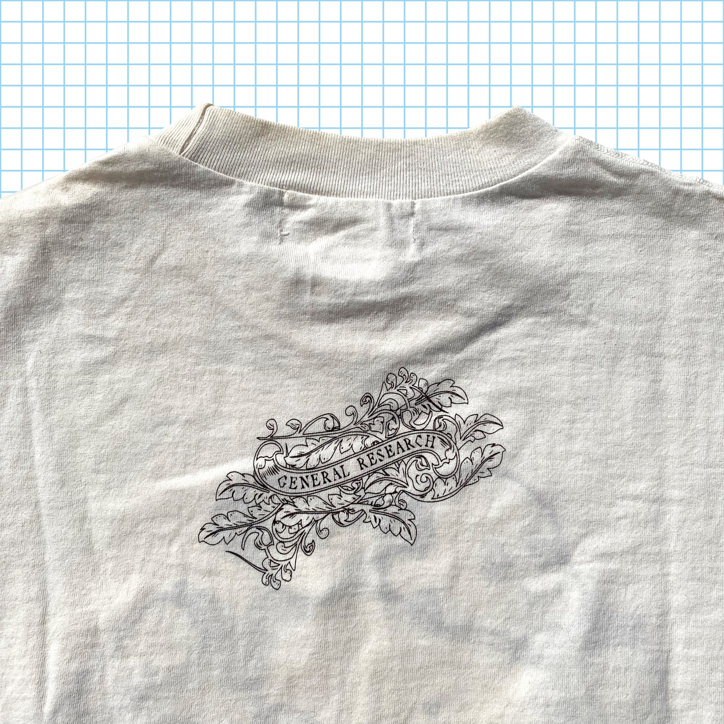 Tee-shirt de poupée de recherche générale