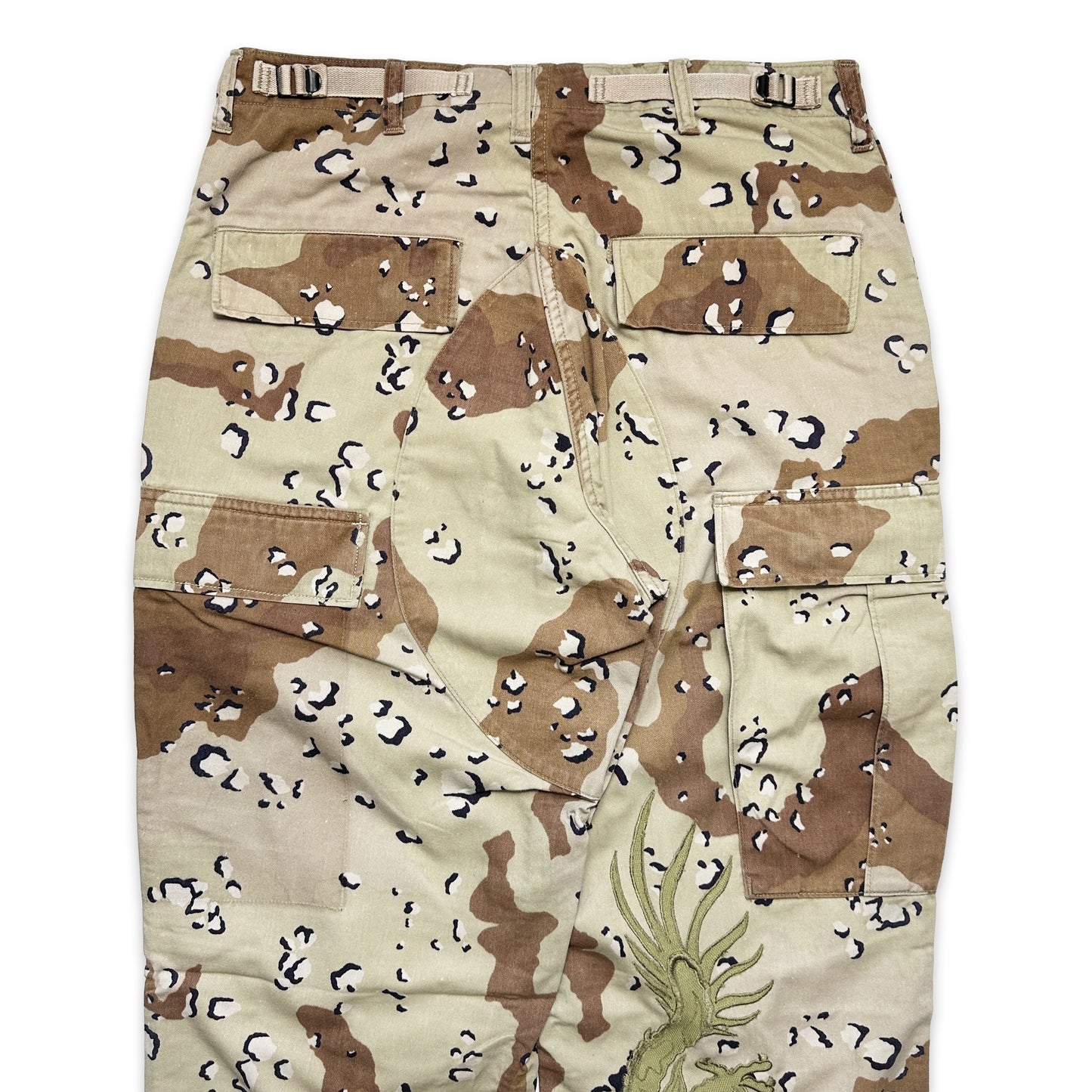 Early 2000's Maharishi Reclaimed US O81 Desert DPM Camo Embroidered Sand Dragon Snopants - Extra Small & Small