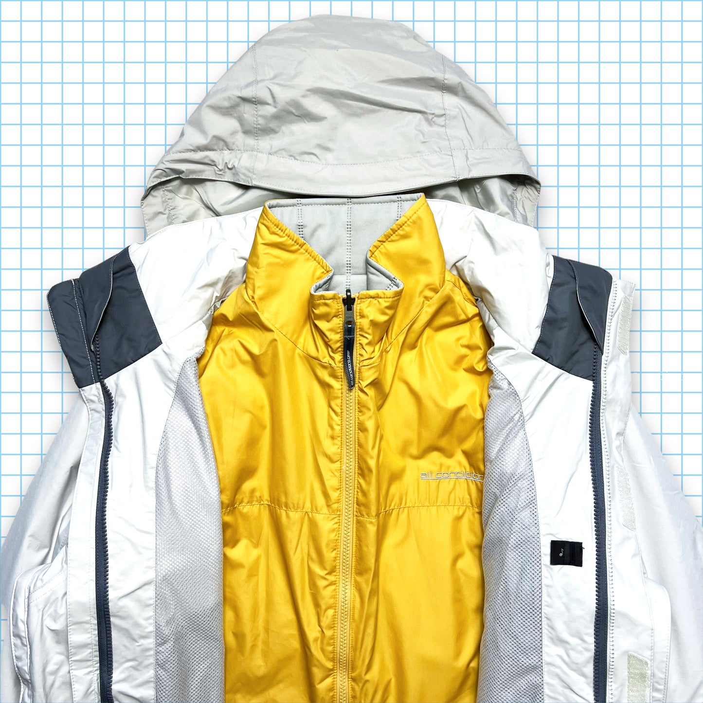 Nike ACG 5in1 Techical Padded Jacket - Extra Large