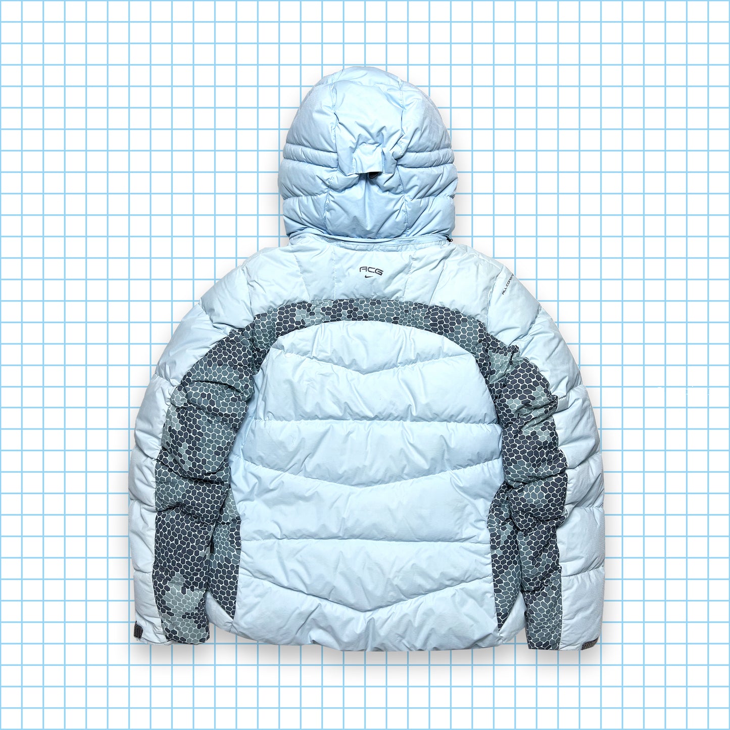 Nike ACG Baby Blue Reptile Hex Paneled Camo Puffer Jacket - Petit / Moyen