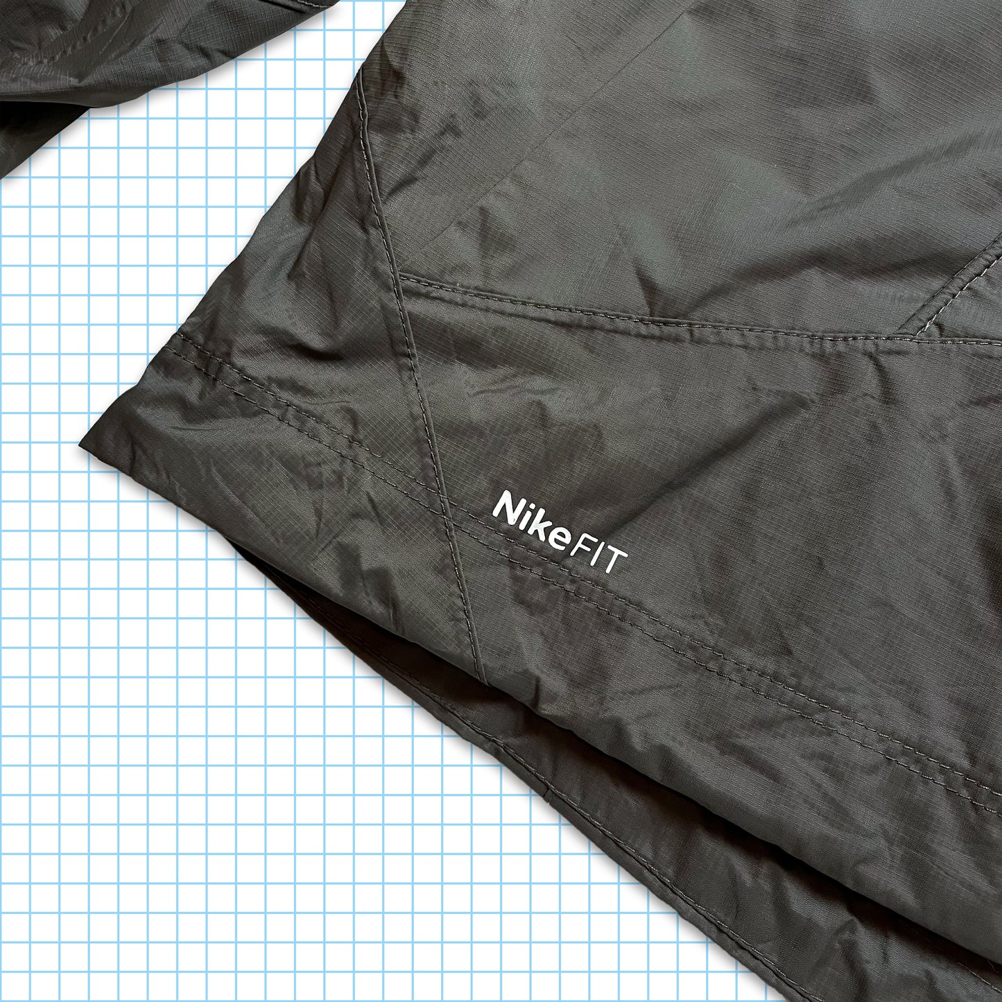 Vintage Nike ACG Waterproof Outer Shell - Large / Extra Large