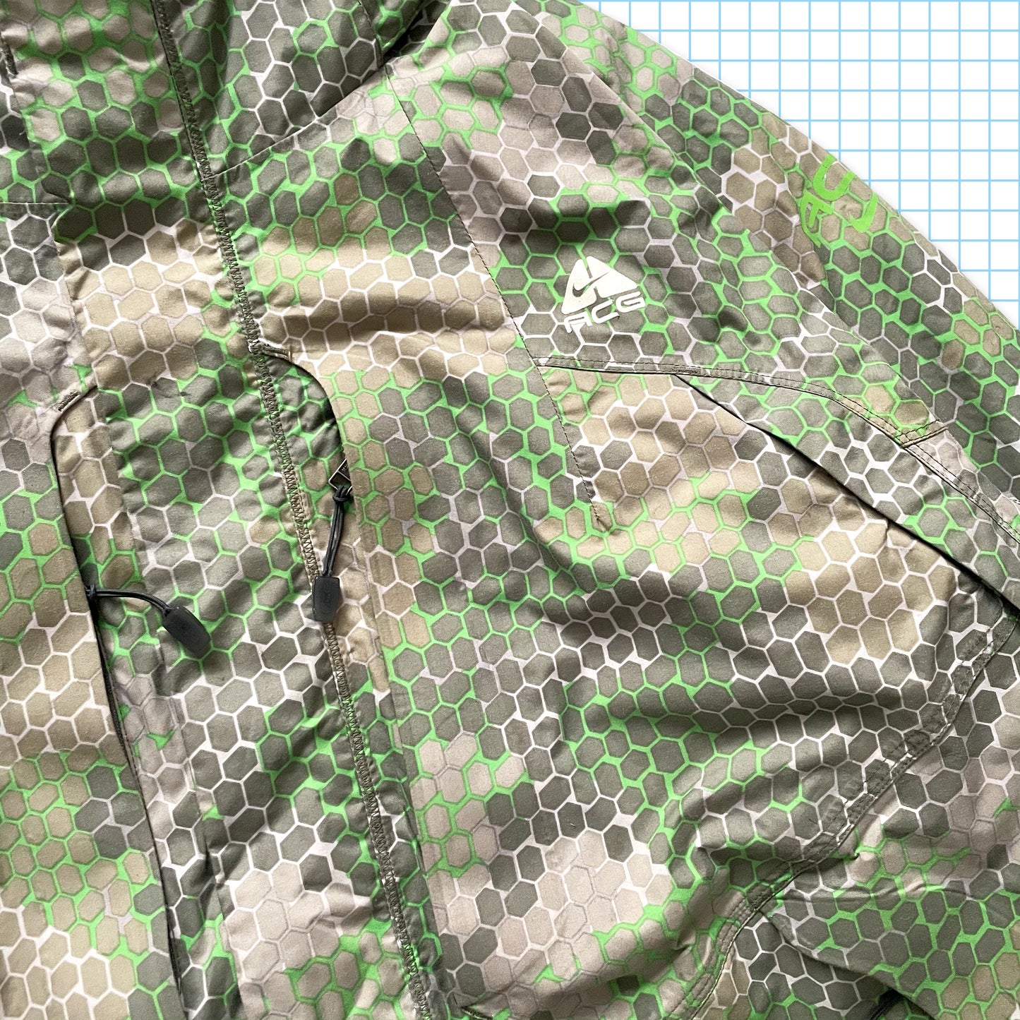 Vintage Nike ACG Reptile Print Multi Pocket Padded Jacket - Extra Large / Extra Extra Large