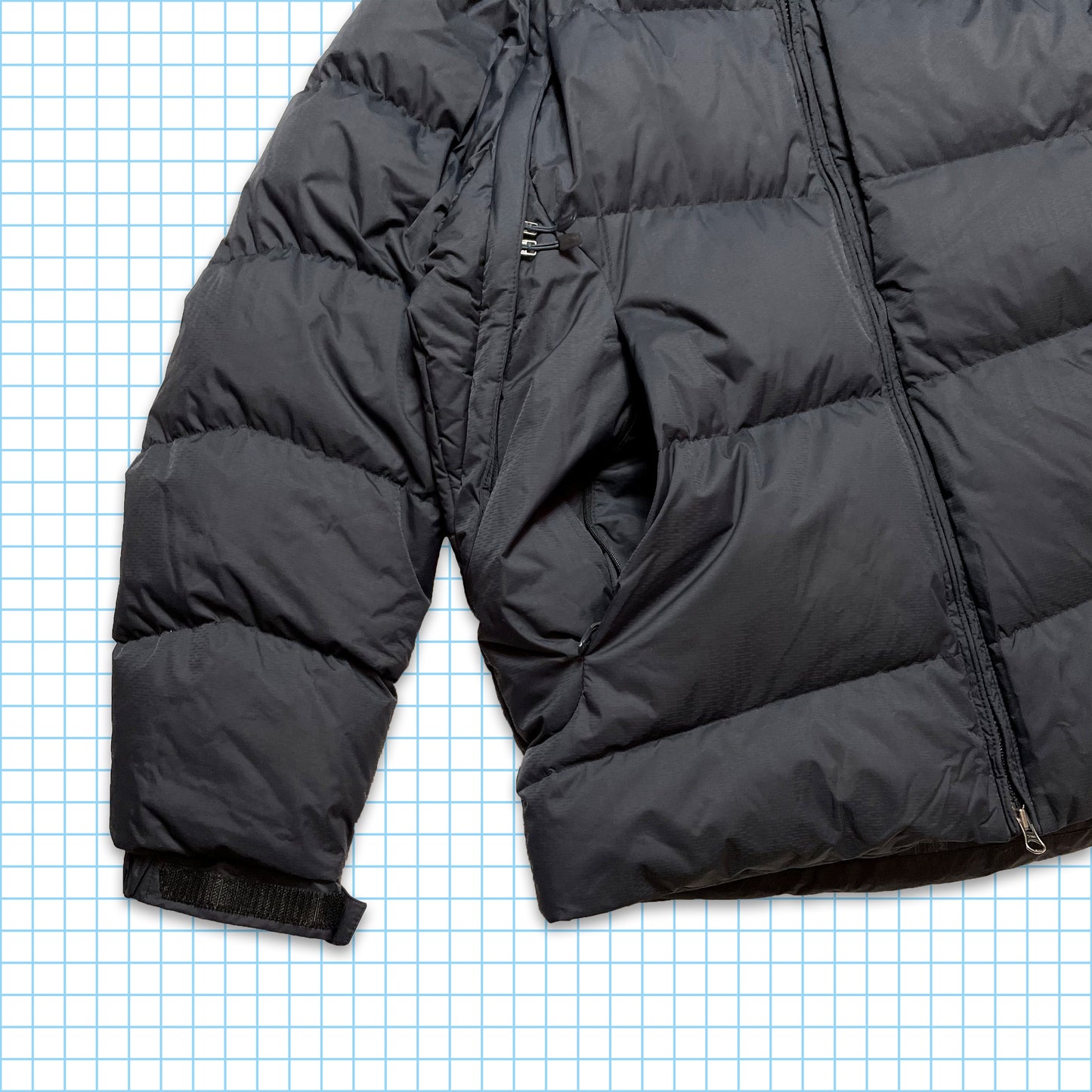 Nike ACG 550 Down Doudoune Gris Foncé Holiday 06' - Moyen / Grand