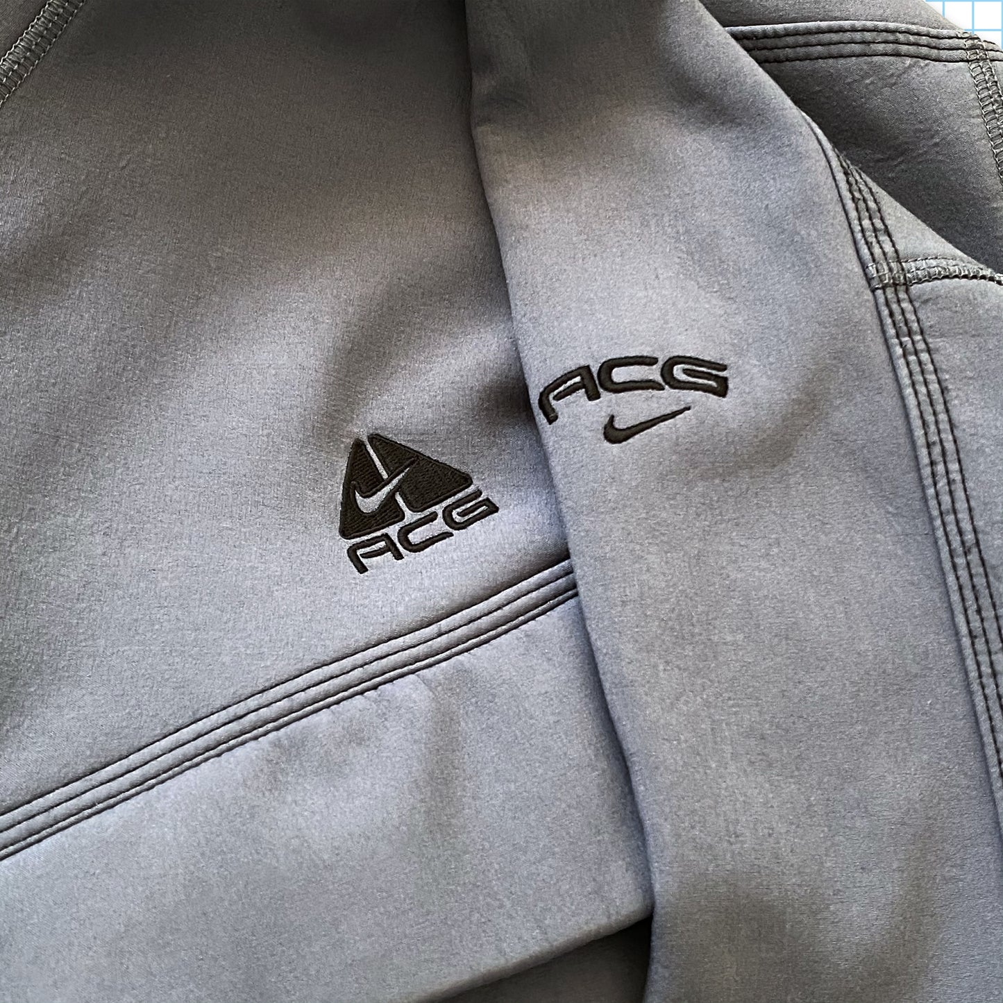 Vintage Nike ACG Multi Pocket Hooded Jacket - Large