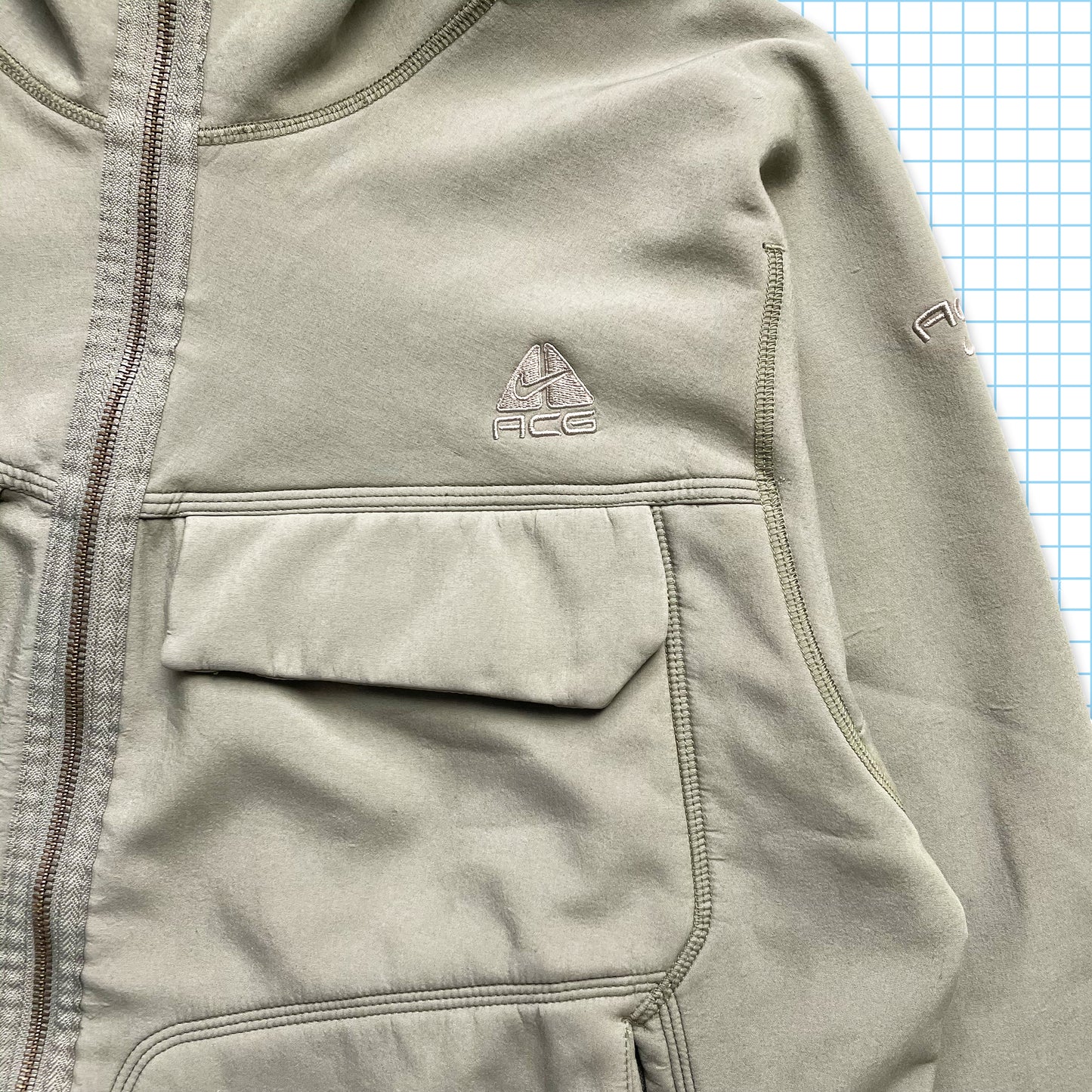 Vintage Nike ACG Multi Pocket Hooded Jacket - Large