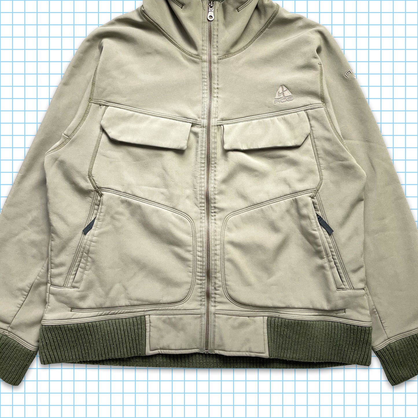 Vintage Nike ACG Multi Pocket Hooded Jacket - Large