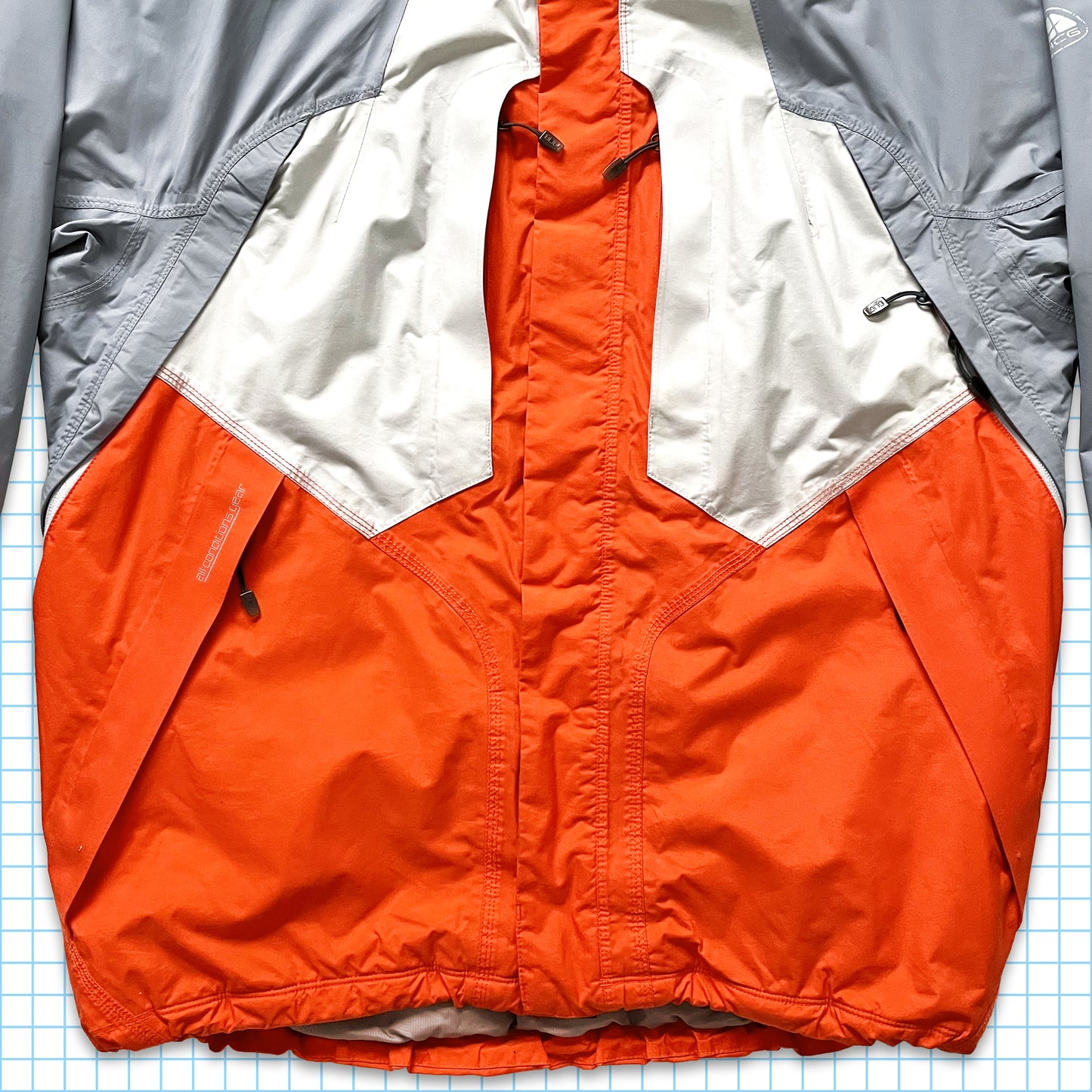 Vintage Nike ACG Gradient Padded Jacket - Large / Extra Large
