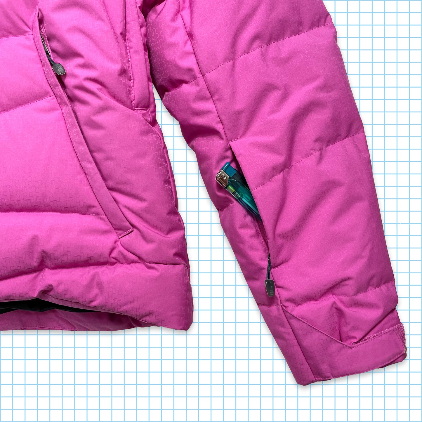 Nike ACG Shocking Pink Puffer Jacket - Small