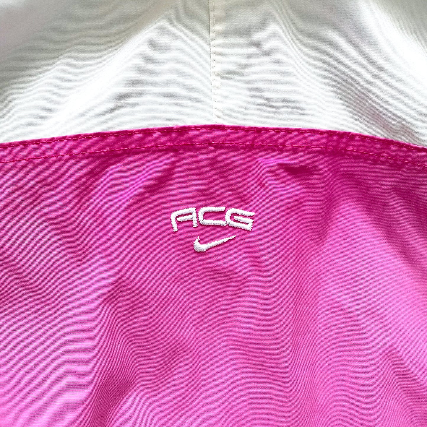 Vintage Nike ACG Hot Pink Padded Jacket - Small
