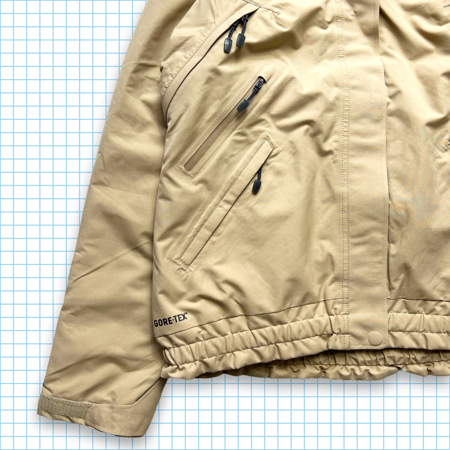 Nike ACG Light Beige Gore-Tex Tri-Pocket Padded Jacket - Small