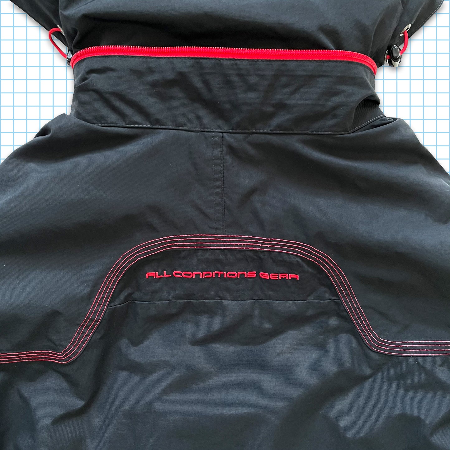 Vintage Nike ACG Red Lines Padded Jacket - Medium