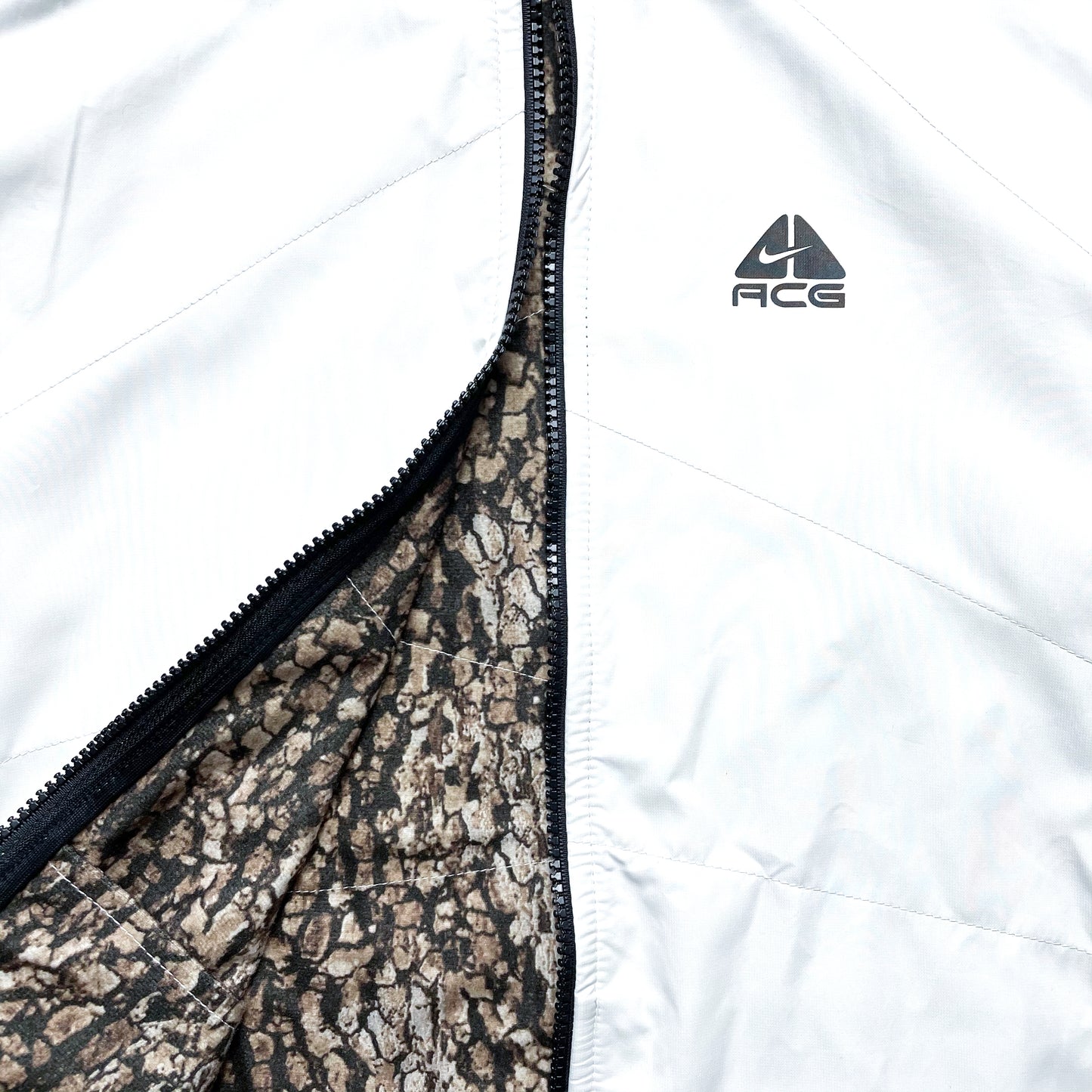 Vintage Nike ACG Lightweight Padded Jacket - Large