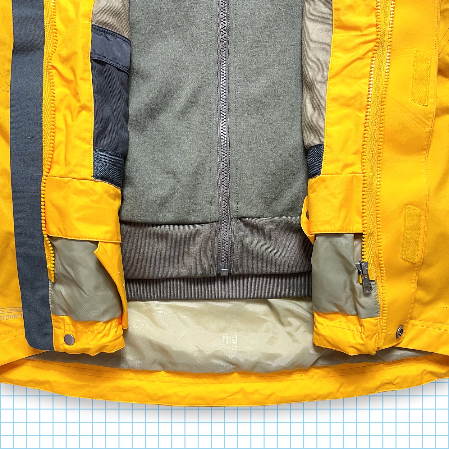 Nike ACG Bright Yellow Storm-Fit 5 2in1 Padded Heavy Weight Jacket - Extra Large