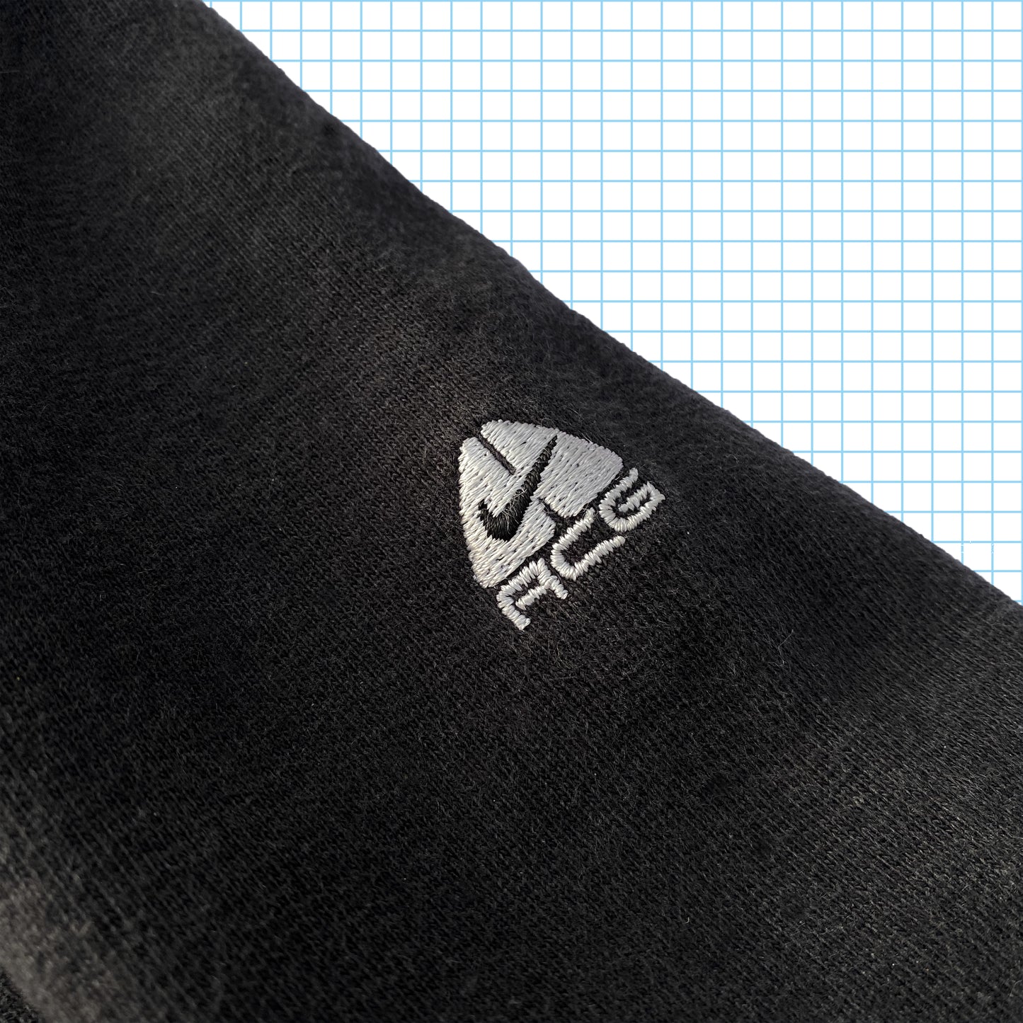 Vintage Nike ACG Spiral Zipped Hoodie - Small